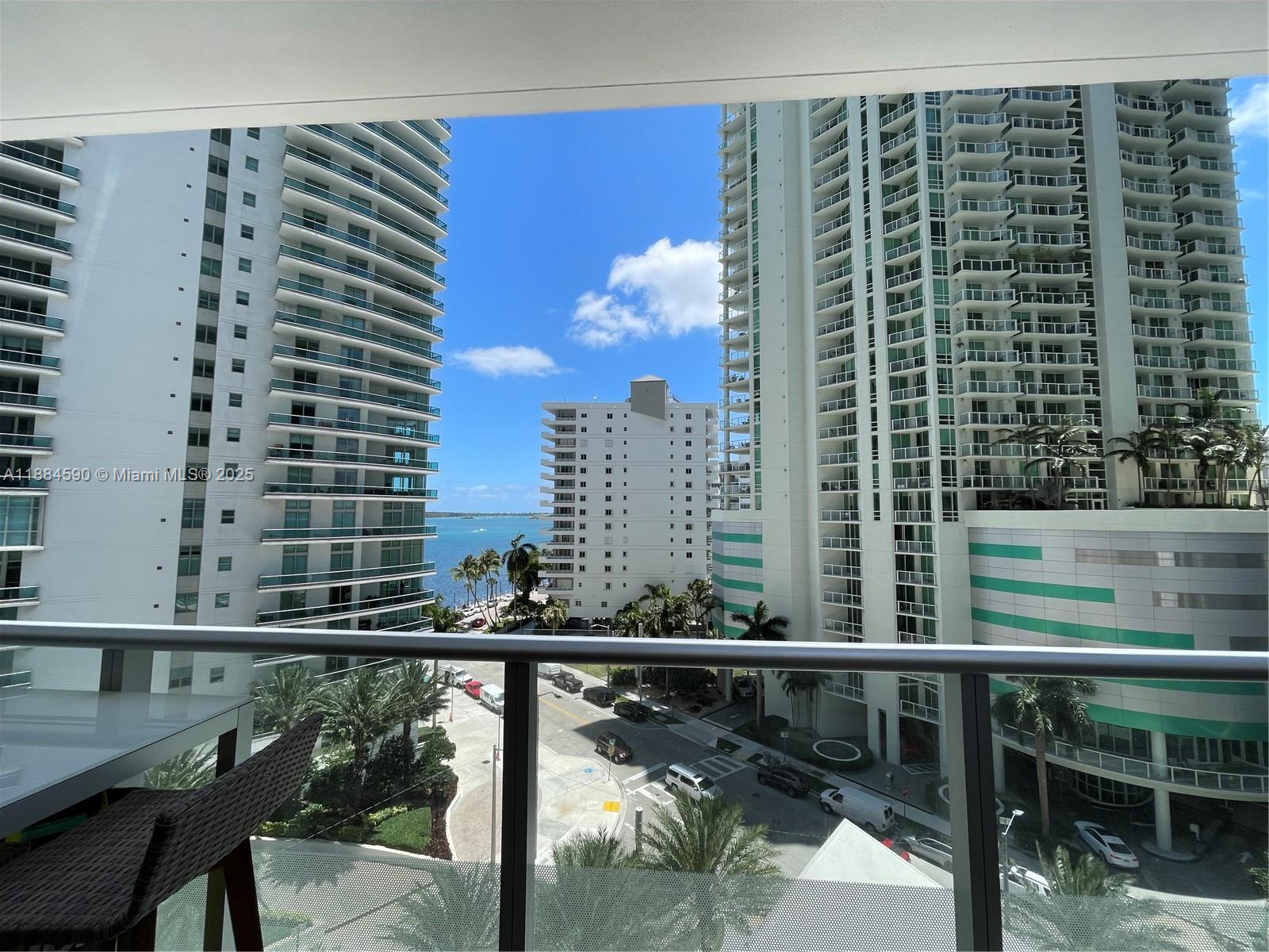 1300 Brickell Bay Dr # 806