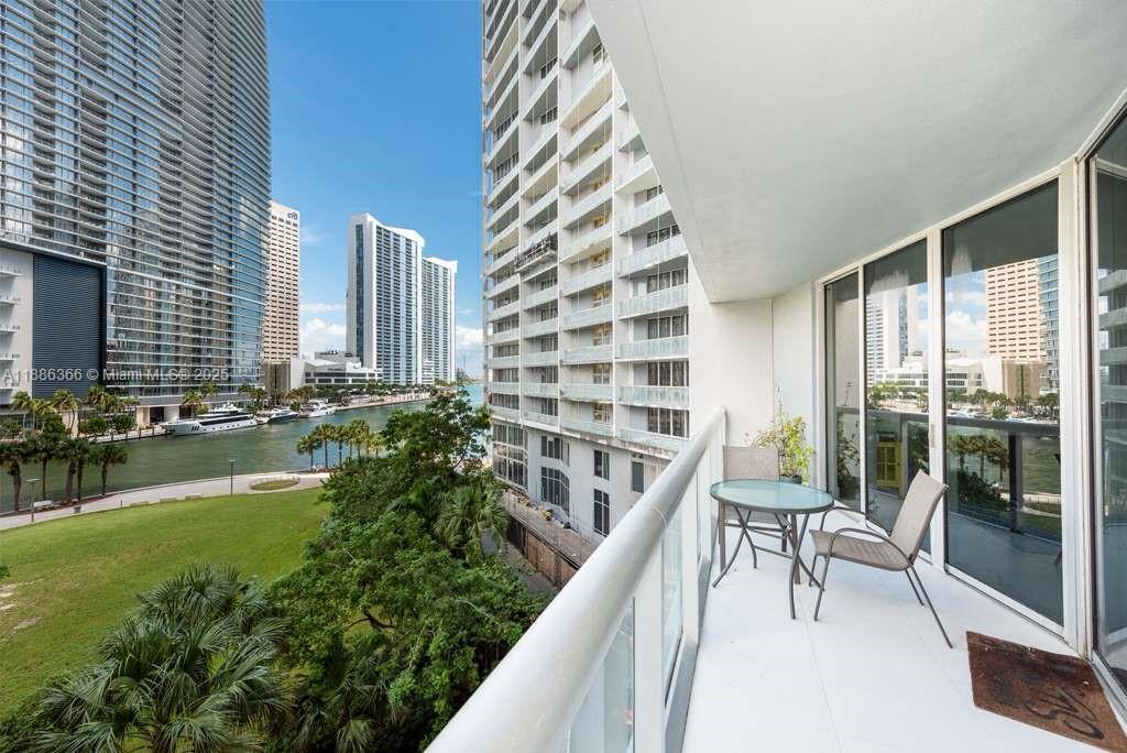 475 Brickell Ave # 514