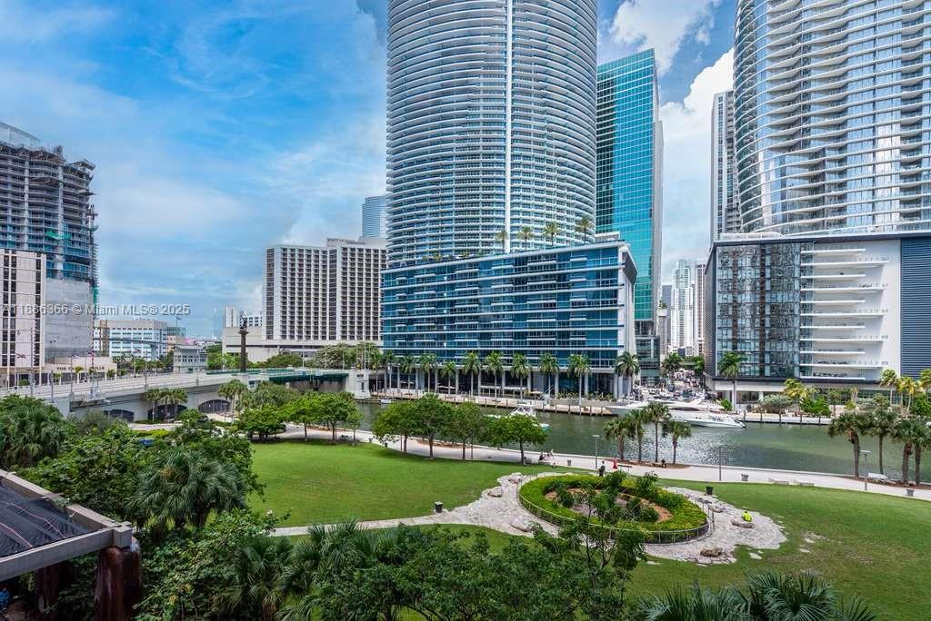 475 Brickell Ave # 514