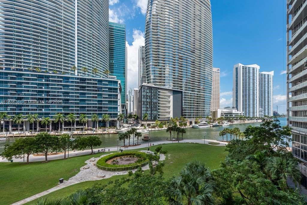 475 Brickell Ave # 514