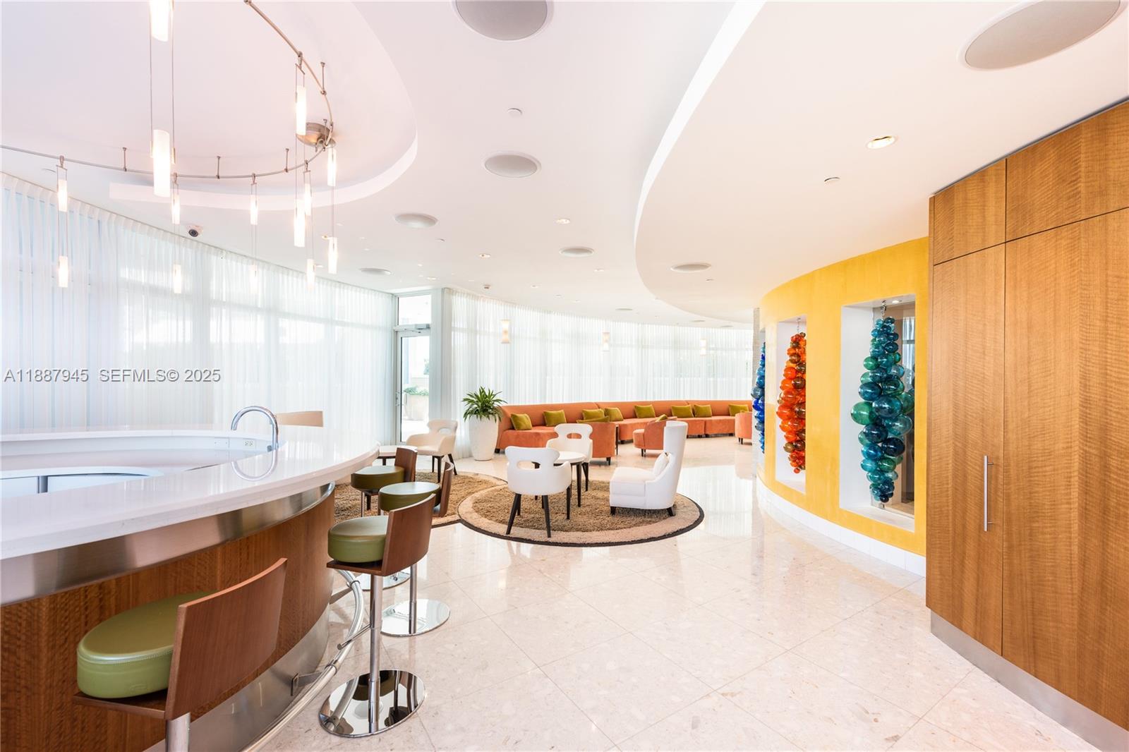 3801 Collins Ave # 1502