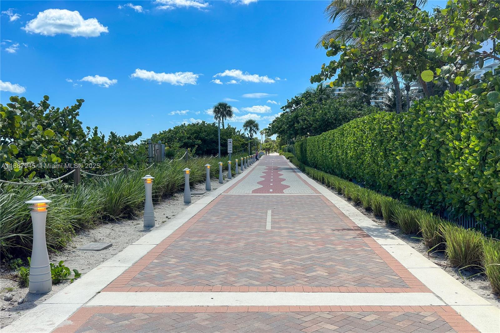 3801 Collins Ave # 1502