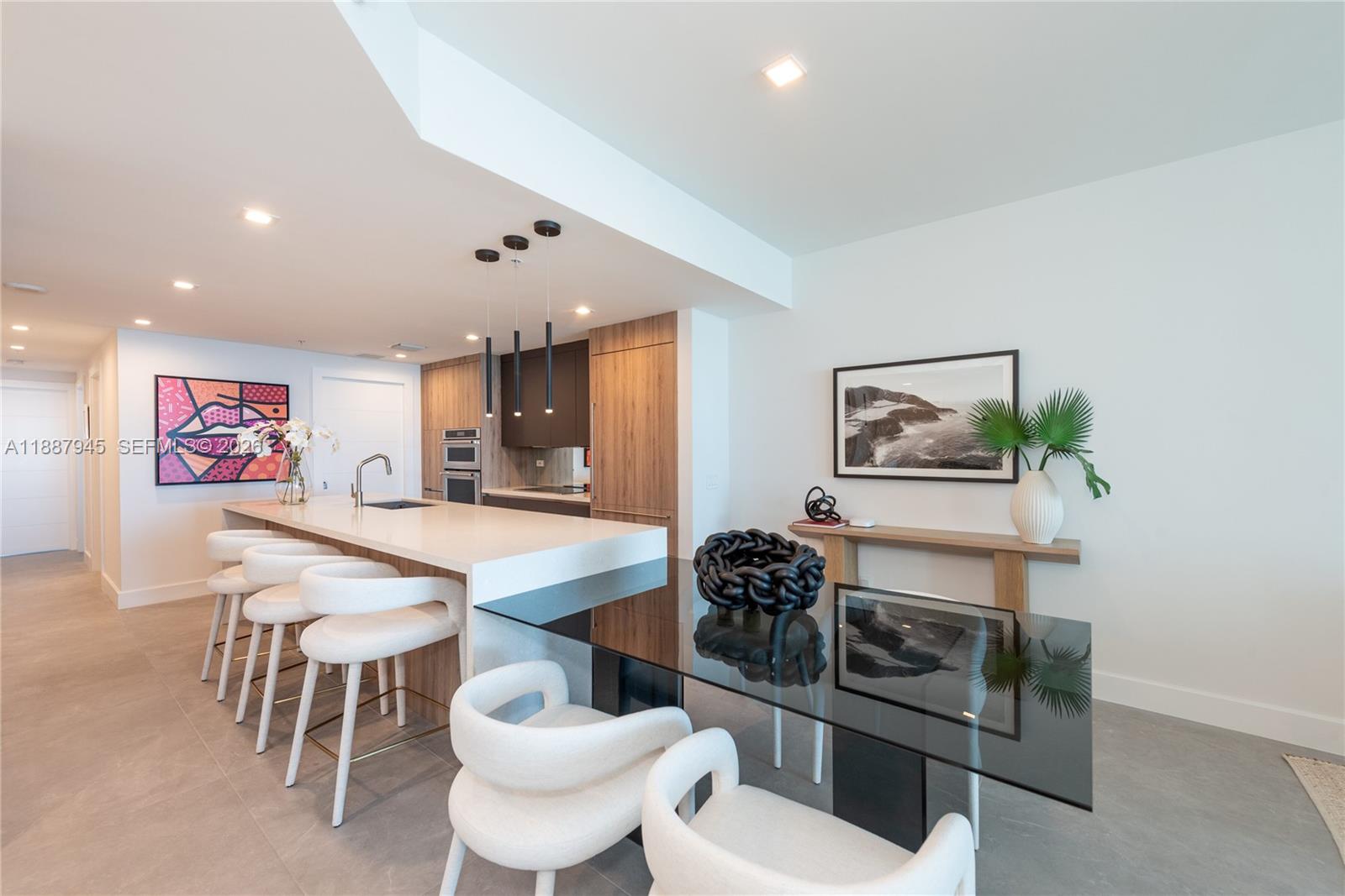 3801 Collins Ave # 1502