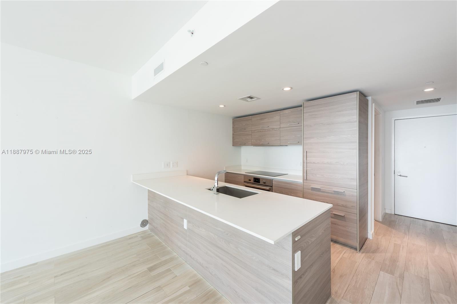 1300 S Miami Ave Unit: 1003