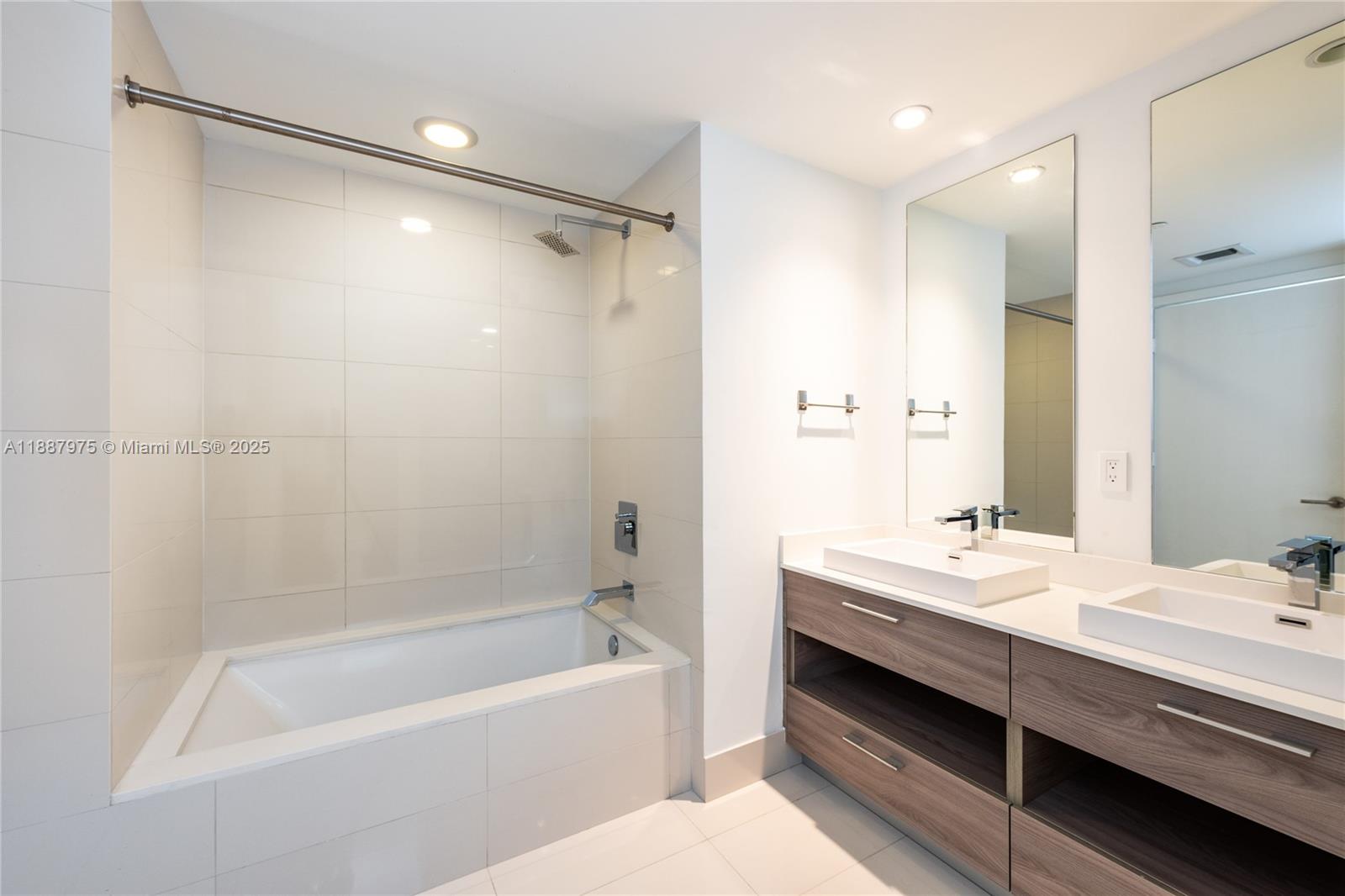 1300 S Miami Ave Unit: 1003