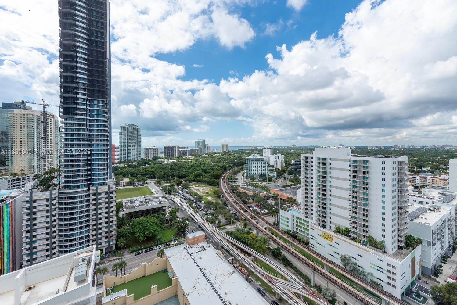 79 SW 12th St Unit: 2605-S