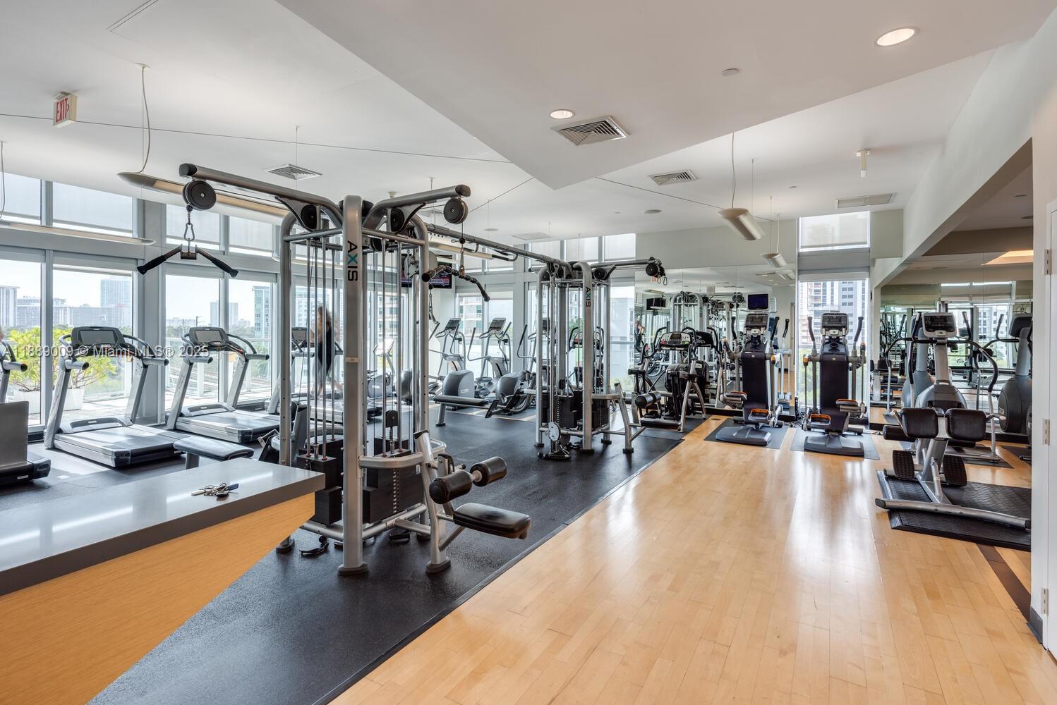 79 SW 12th St Unit: 2605-S