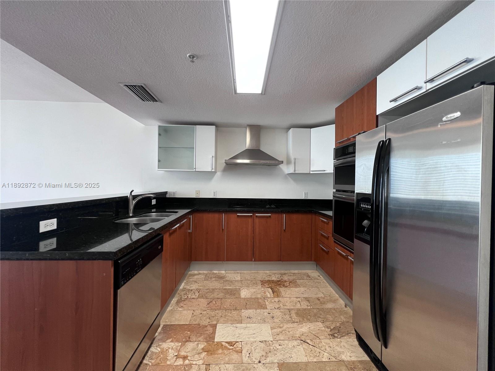 170 SE 14th St # 2107