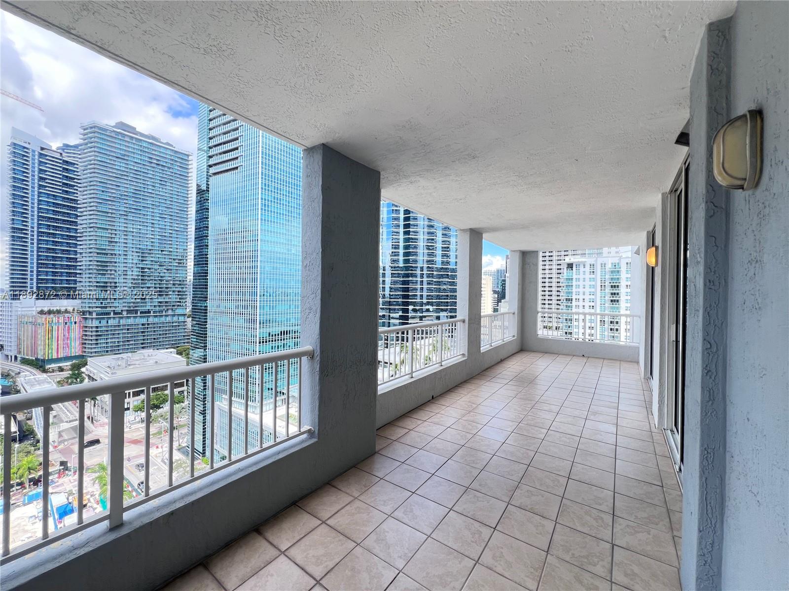 170 SE 14th St # 2107