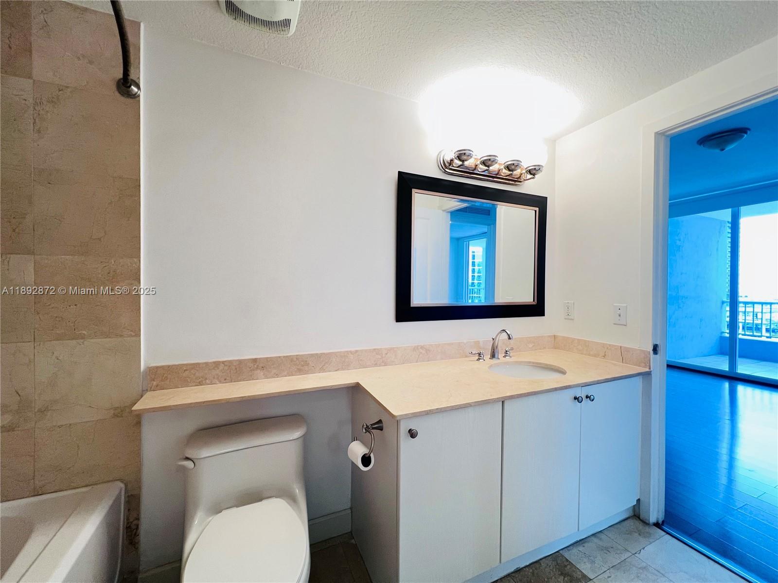 170 SE 14th St # 2107