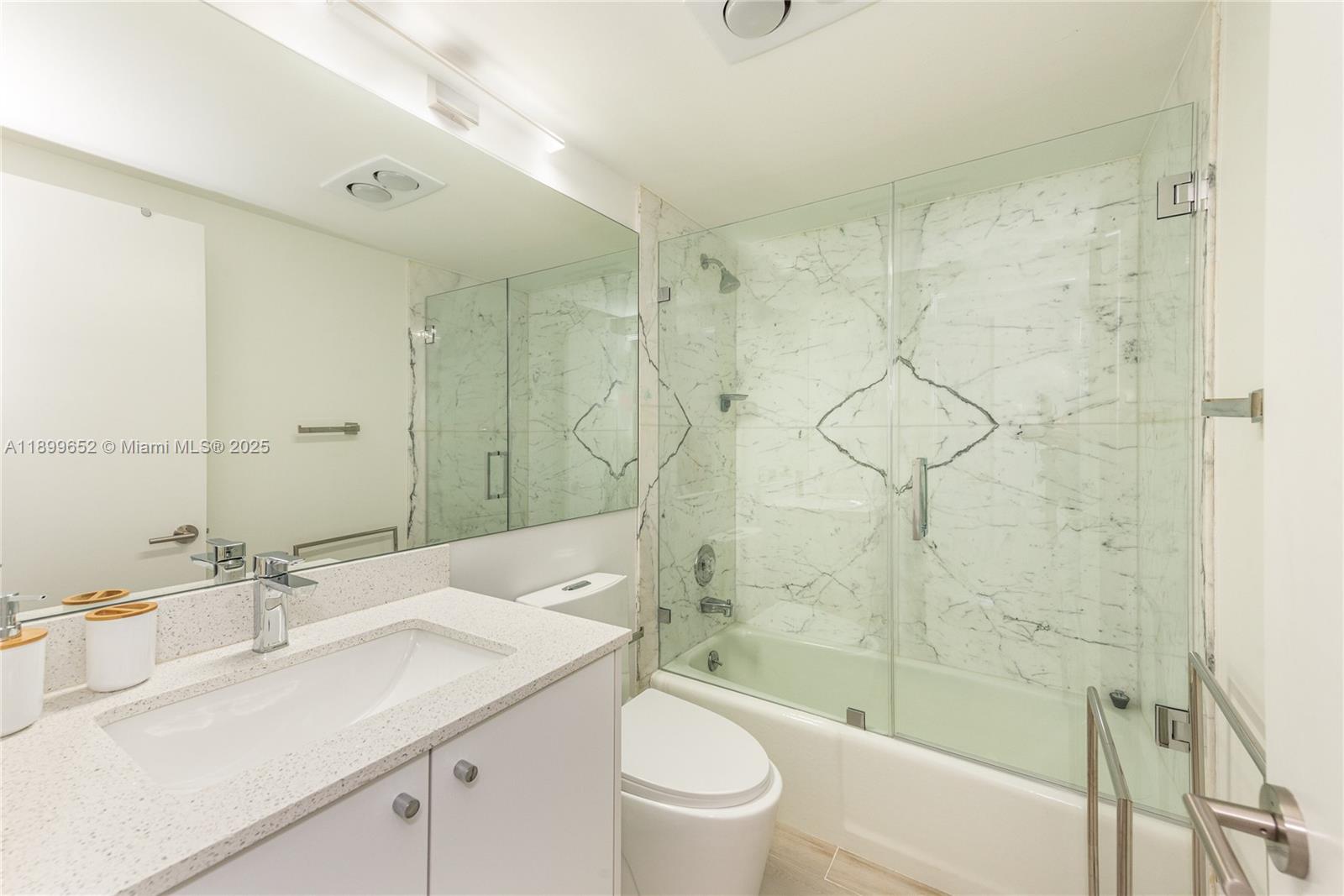 155 Ocean Lane Dr # 404