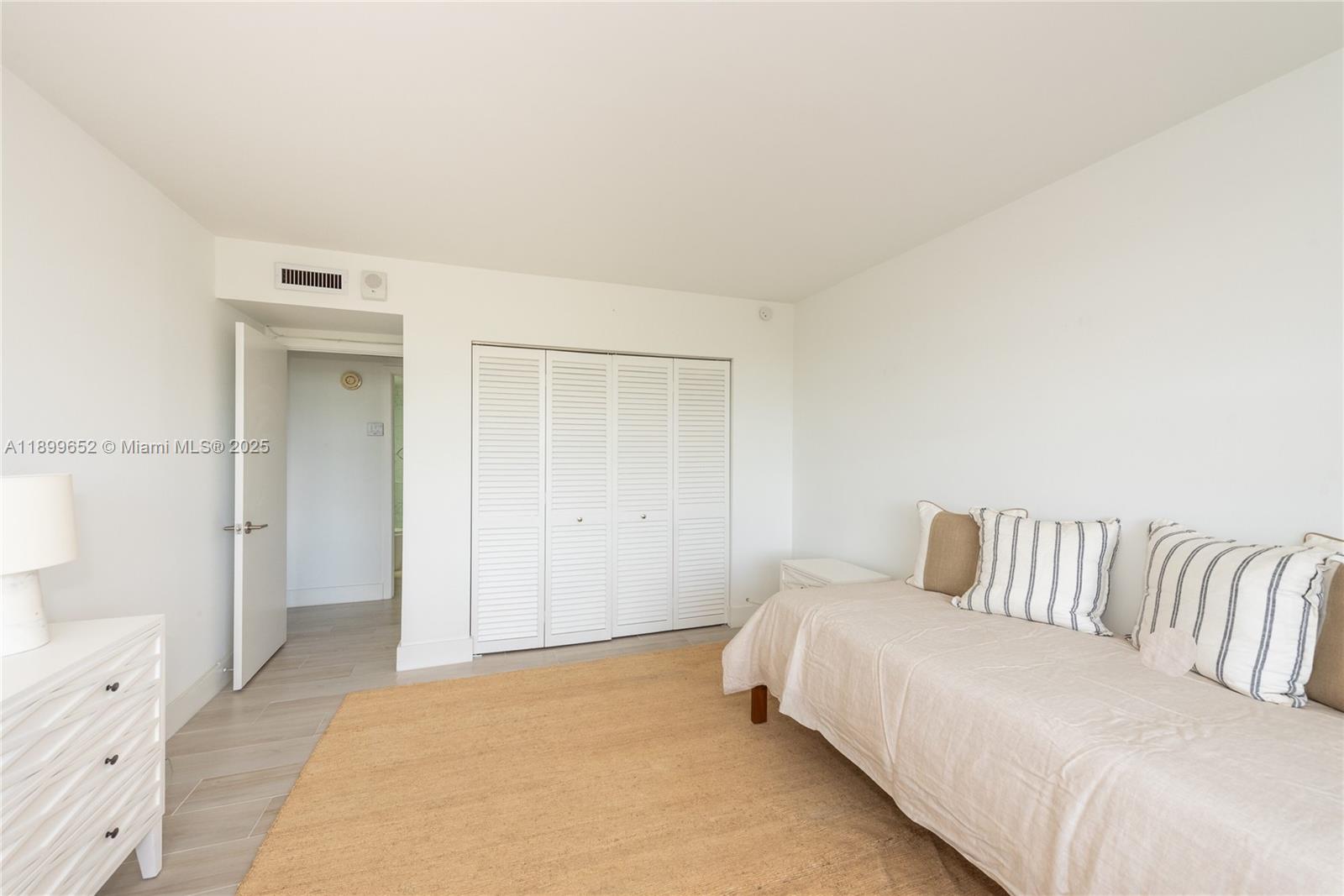 155 Ocean Lane Dr # 404