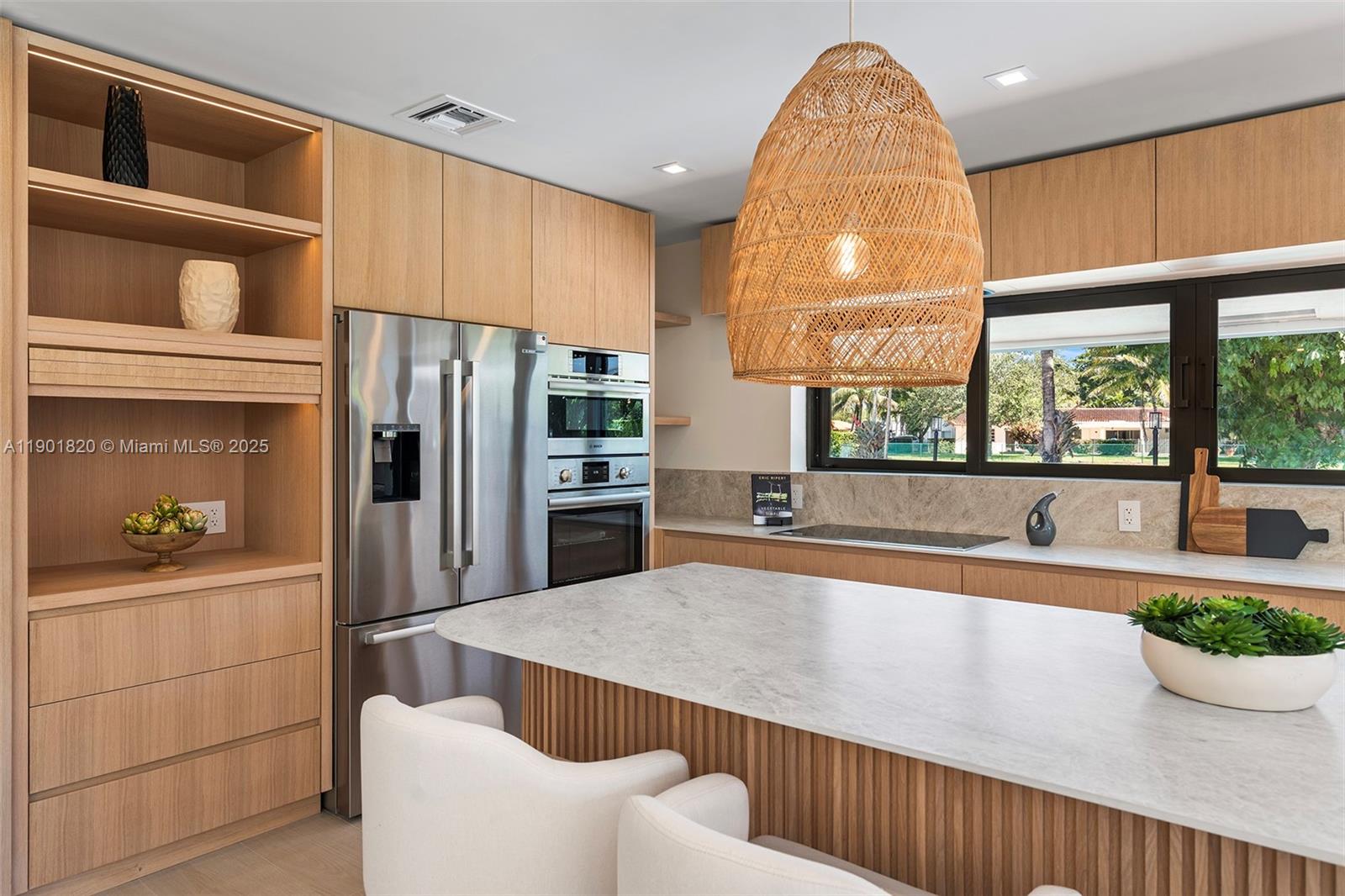 10945 SW 75th Ct, Pinecrest