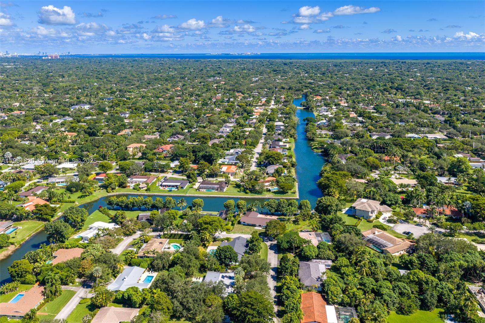 10945 SW 75th Ct, Pinecrest