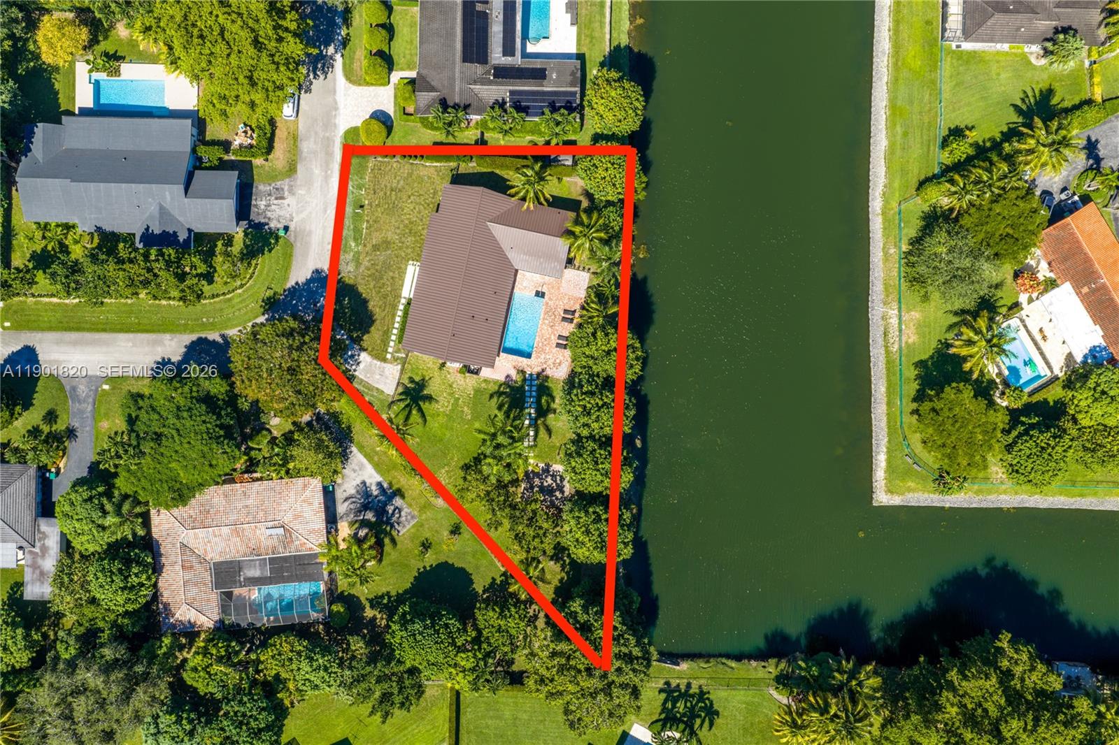 10945 SW 75th Ct, Pinecrest
