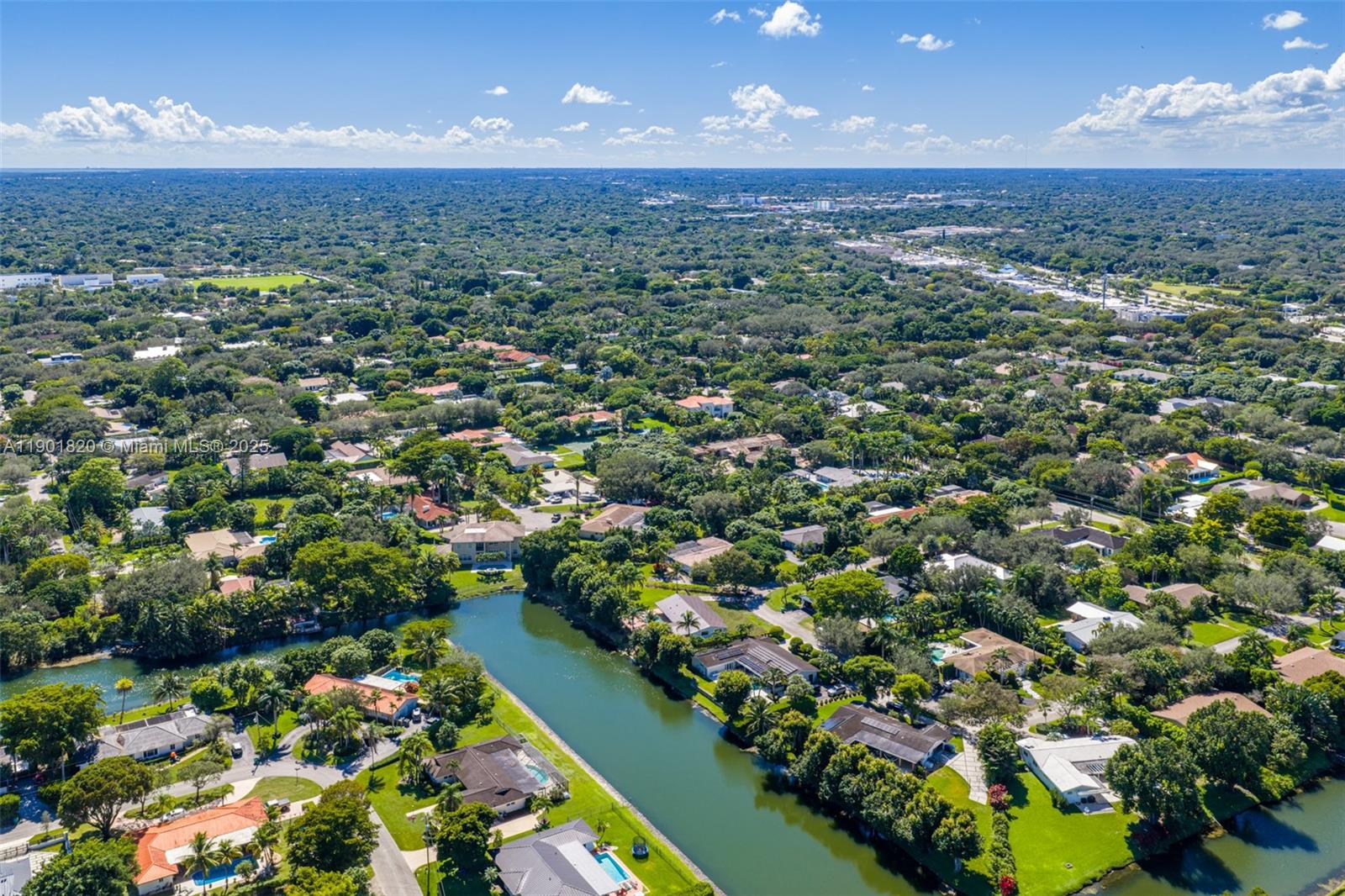 10945 SW 75th Ct, Pinecrest