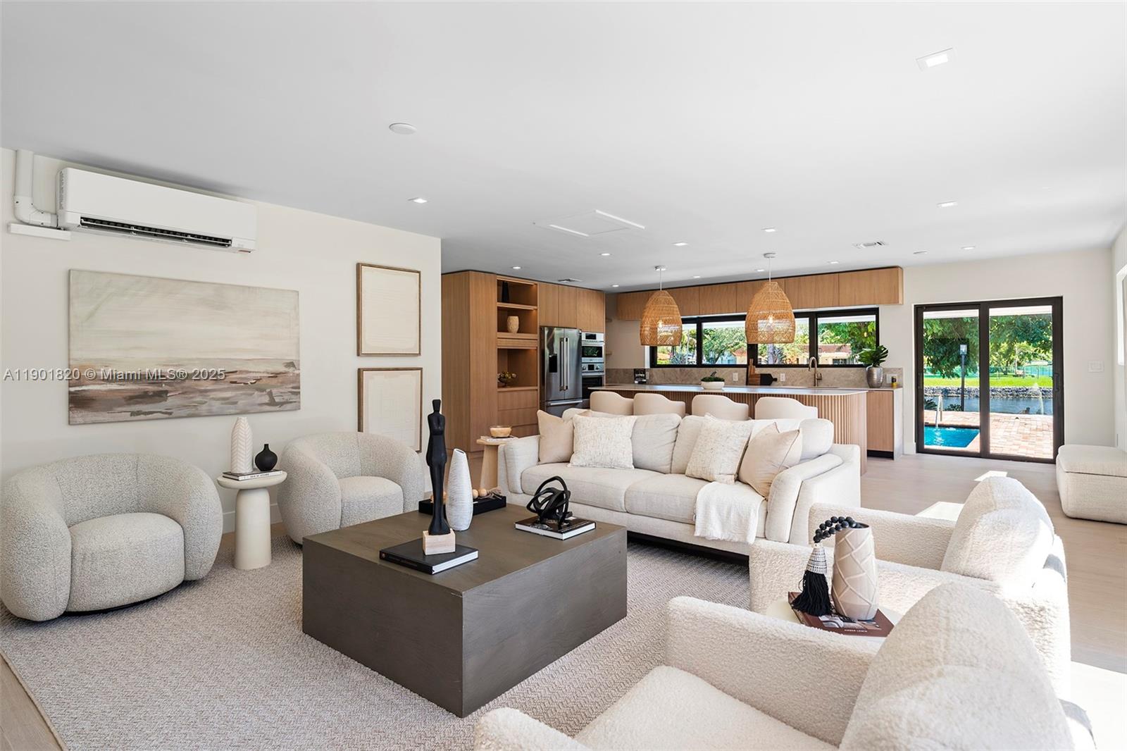 10945 SW 75th Ct, Pinecrest