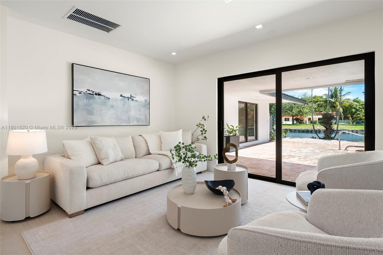 10945 SW 75th Ct, Pinecrest