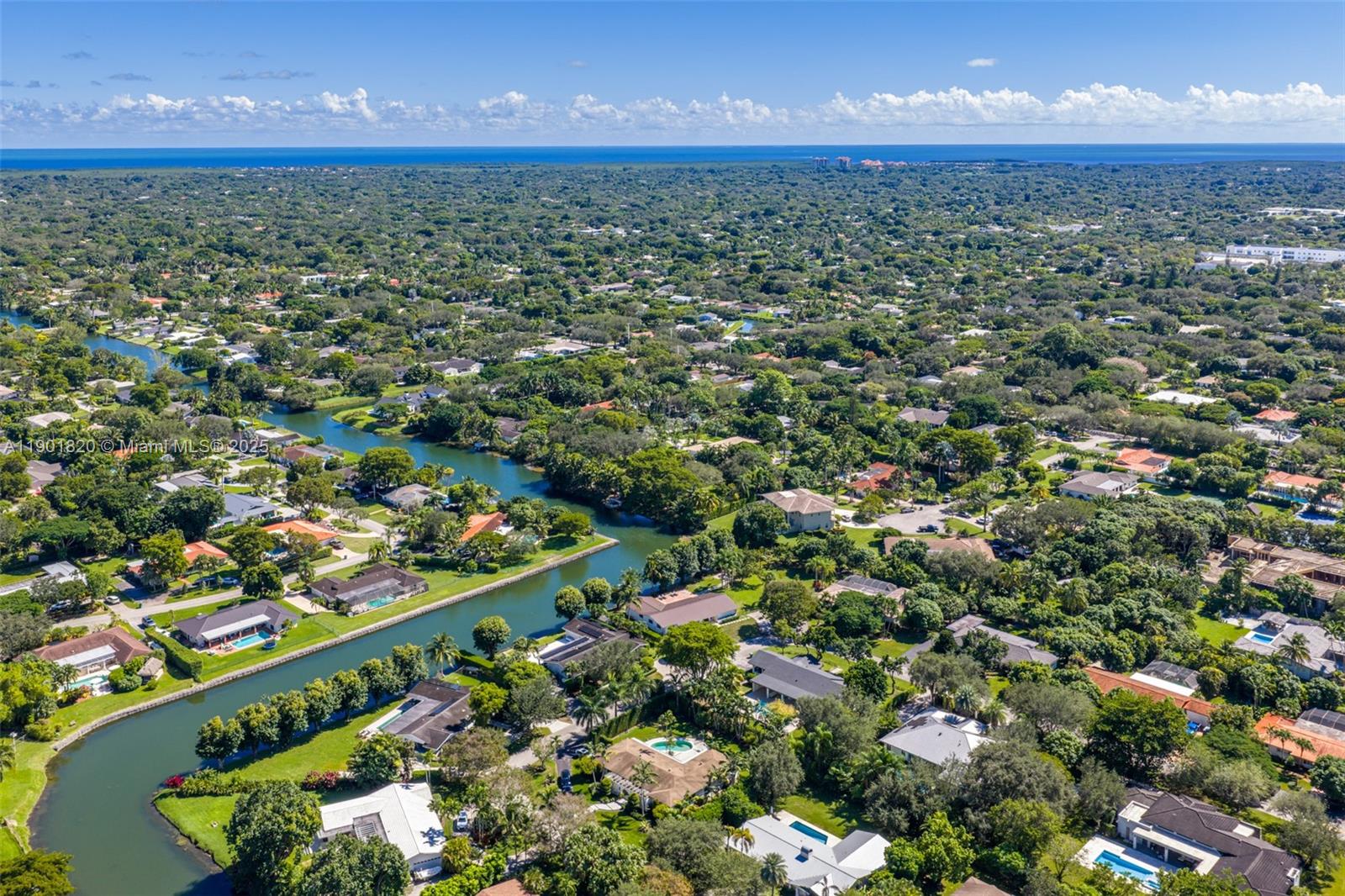 10945 SW 75th Ct, Pinecrest