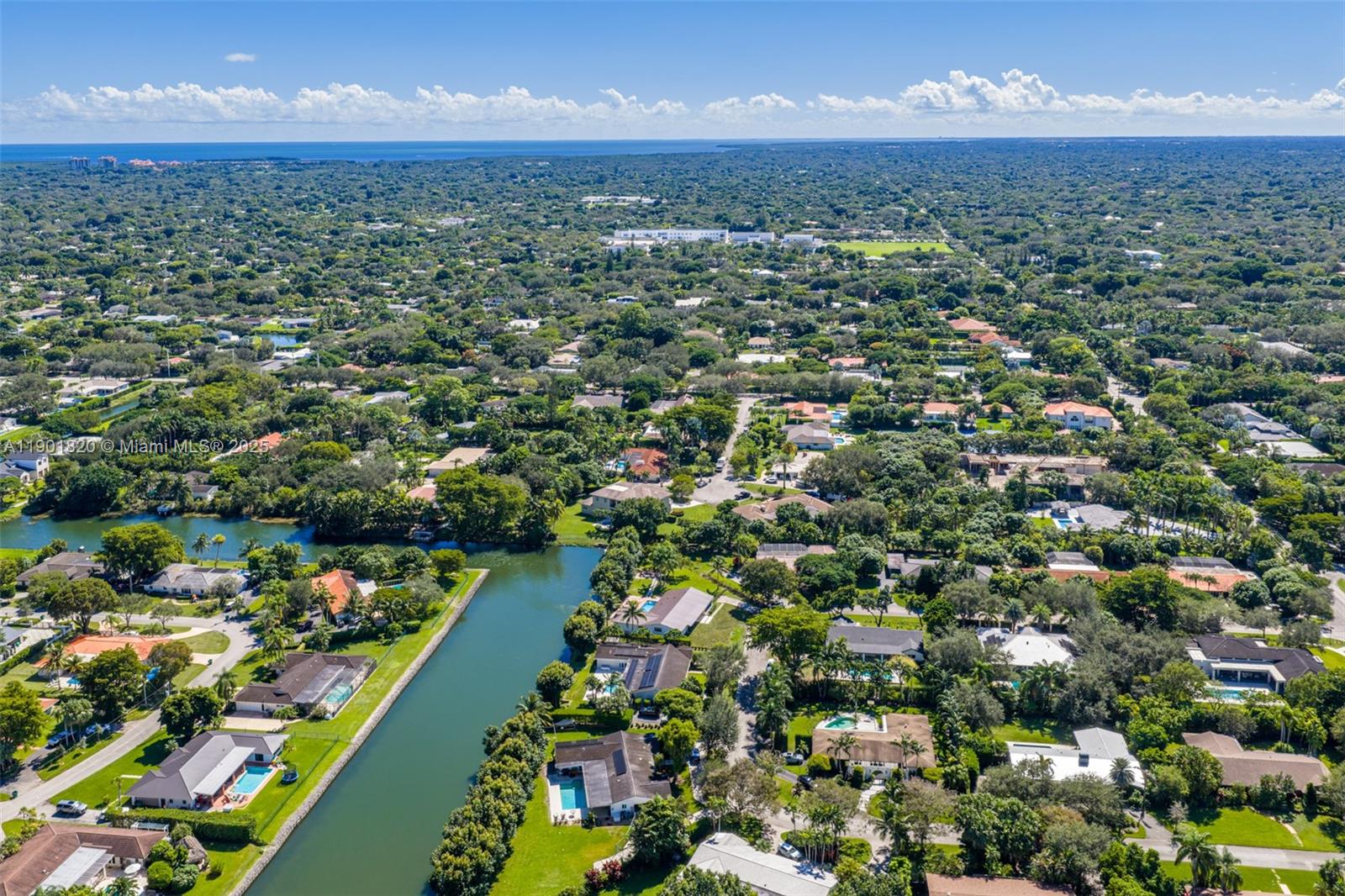 10945 SW 75th Ct, Pinecrest