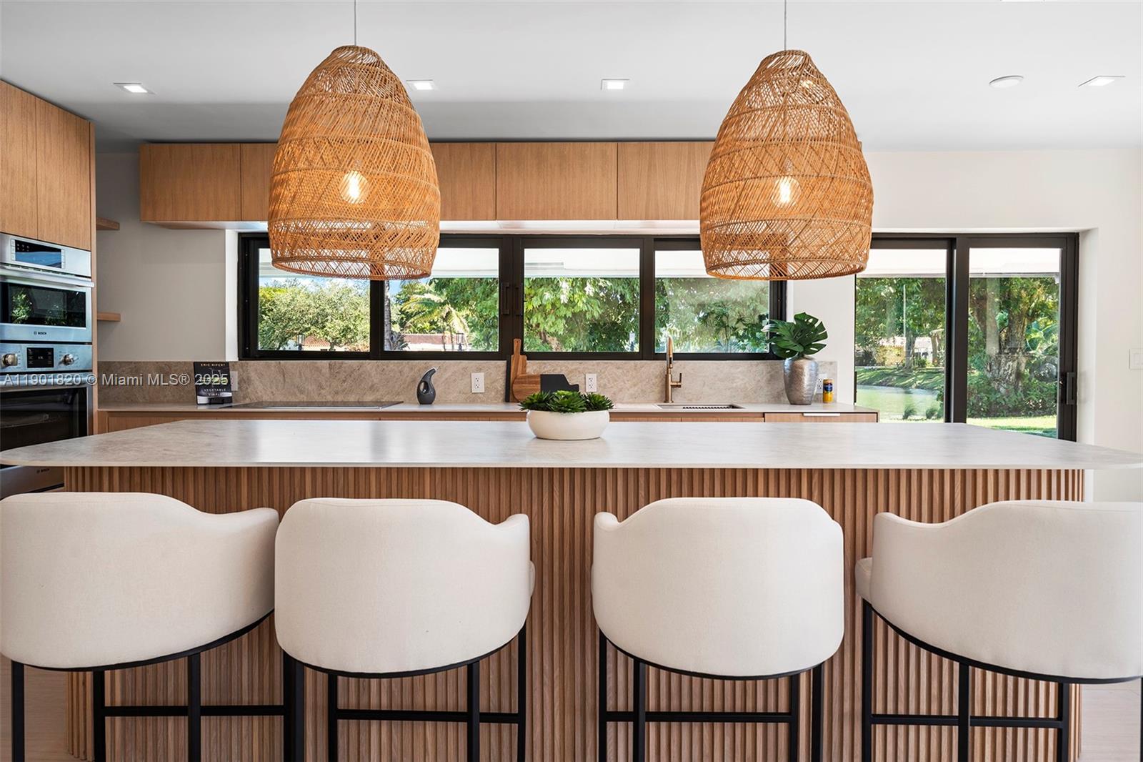 10945 SW 75th Ct, Pinecrest