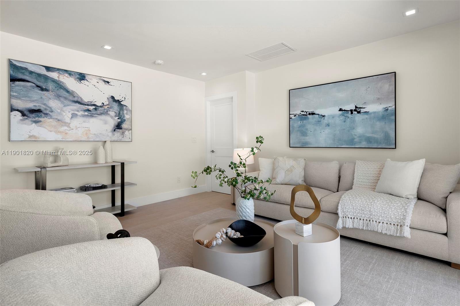 10945 SW 75th Ct, Pinecrest