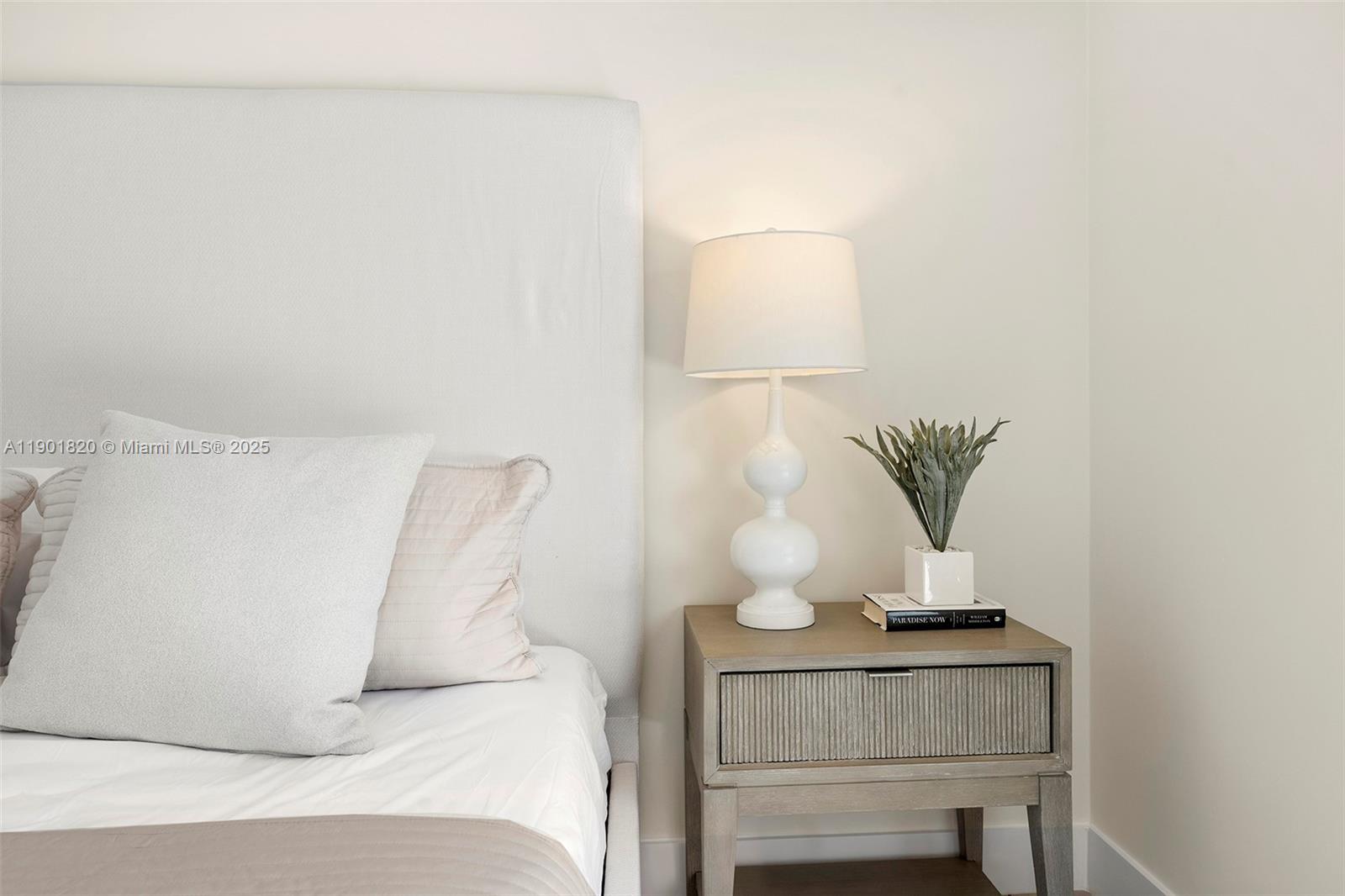 10945 SW 75th Ct, Pinecrest