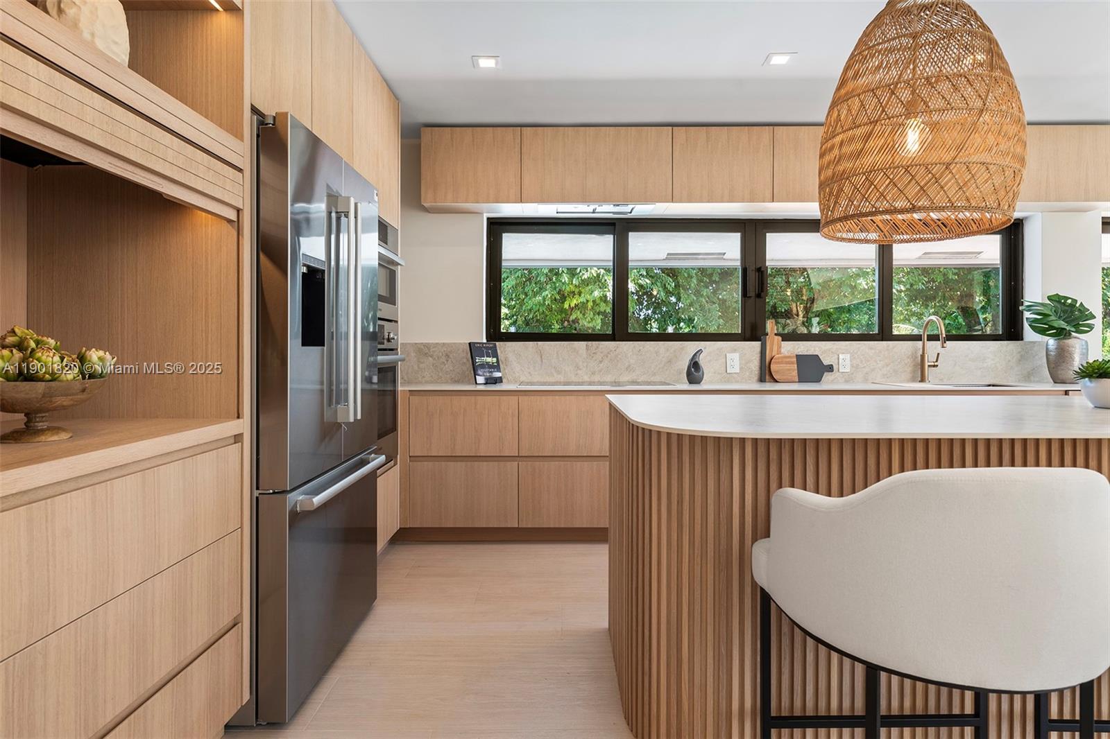 10945 SW 75th Ct, Pinecrest