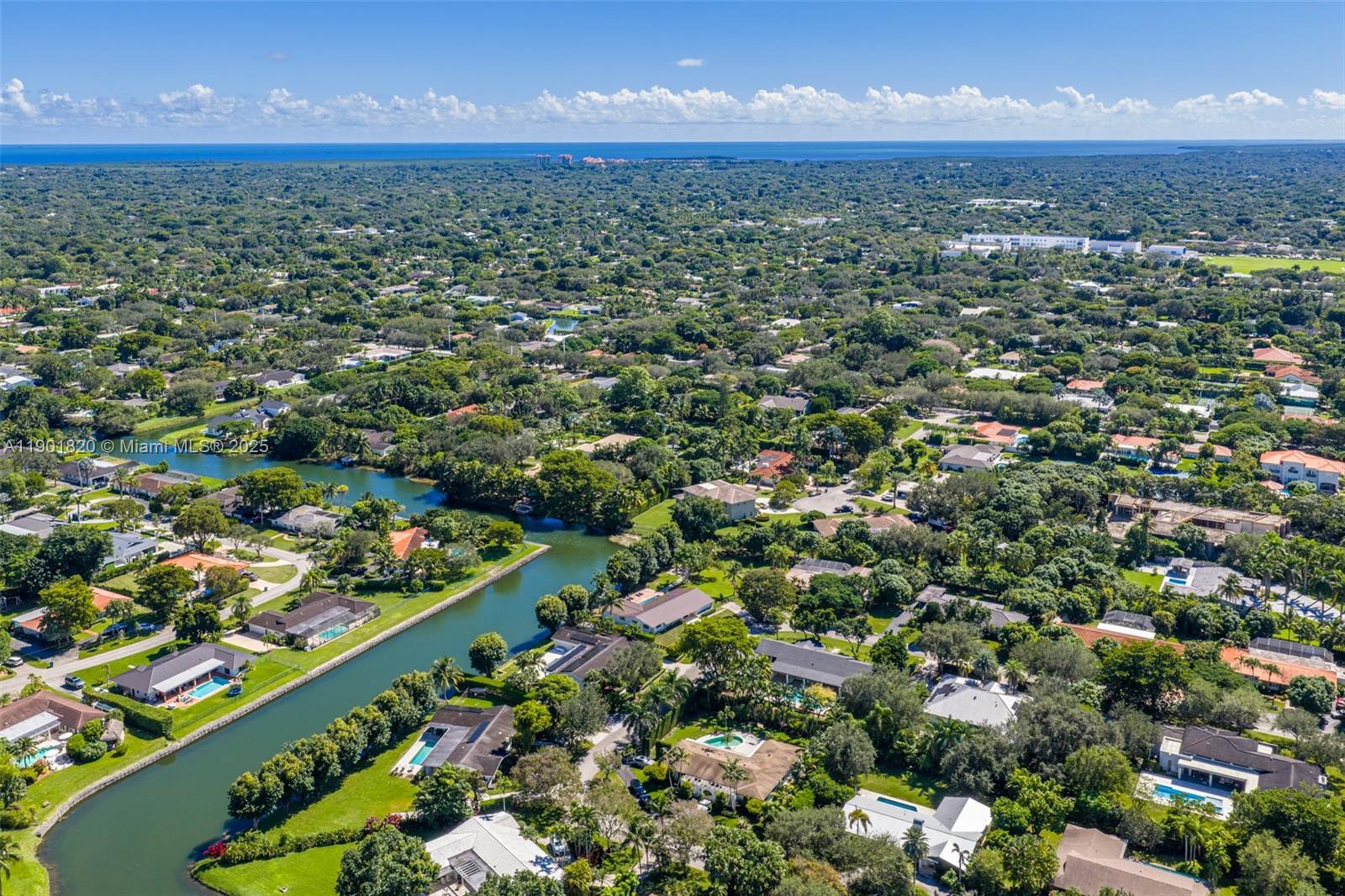 10945 SW 75th Ct, Pinecrest