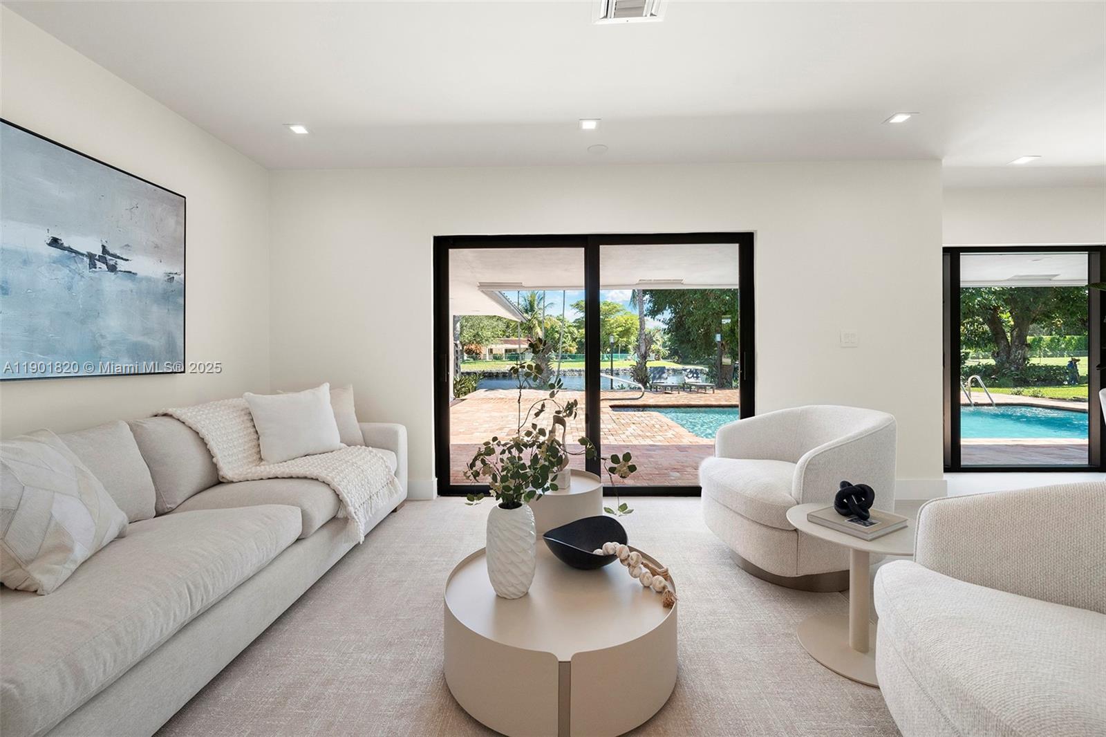 10945 SW 75th Ct, Pinecrest