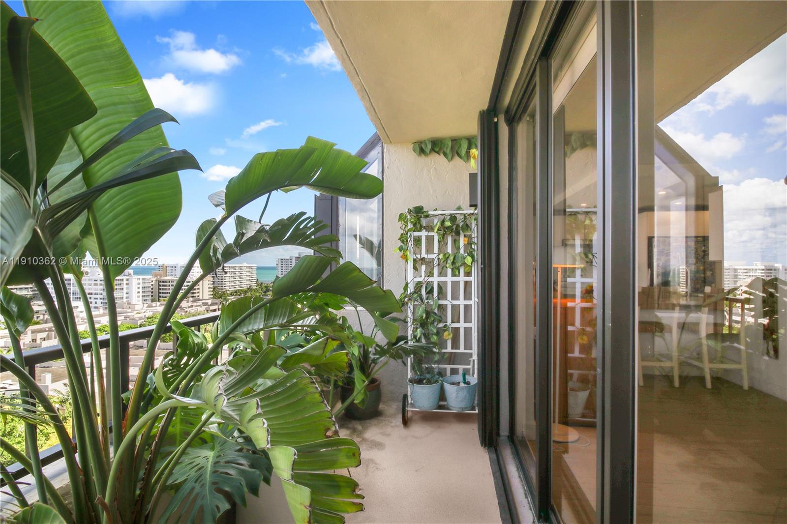 151 Crandon Blvd # 1136