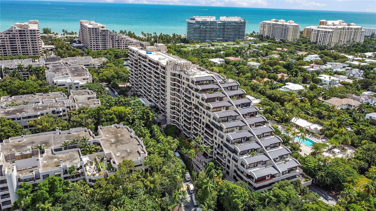 151 Crandon Blvd # 1136