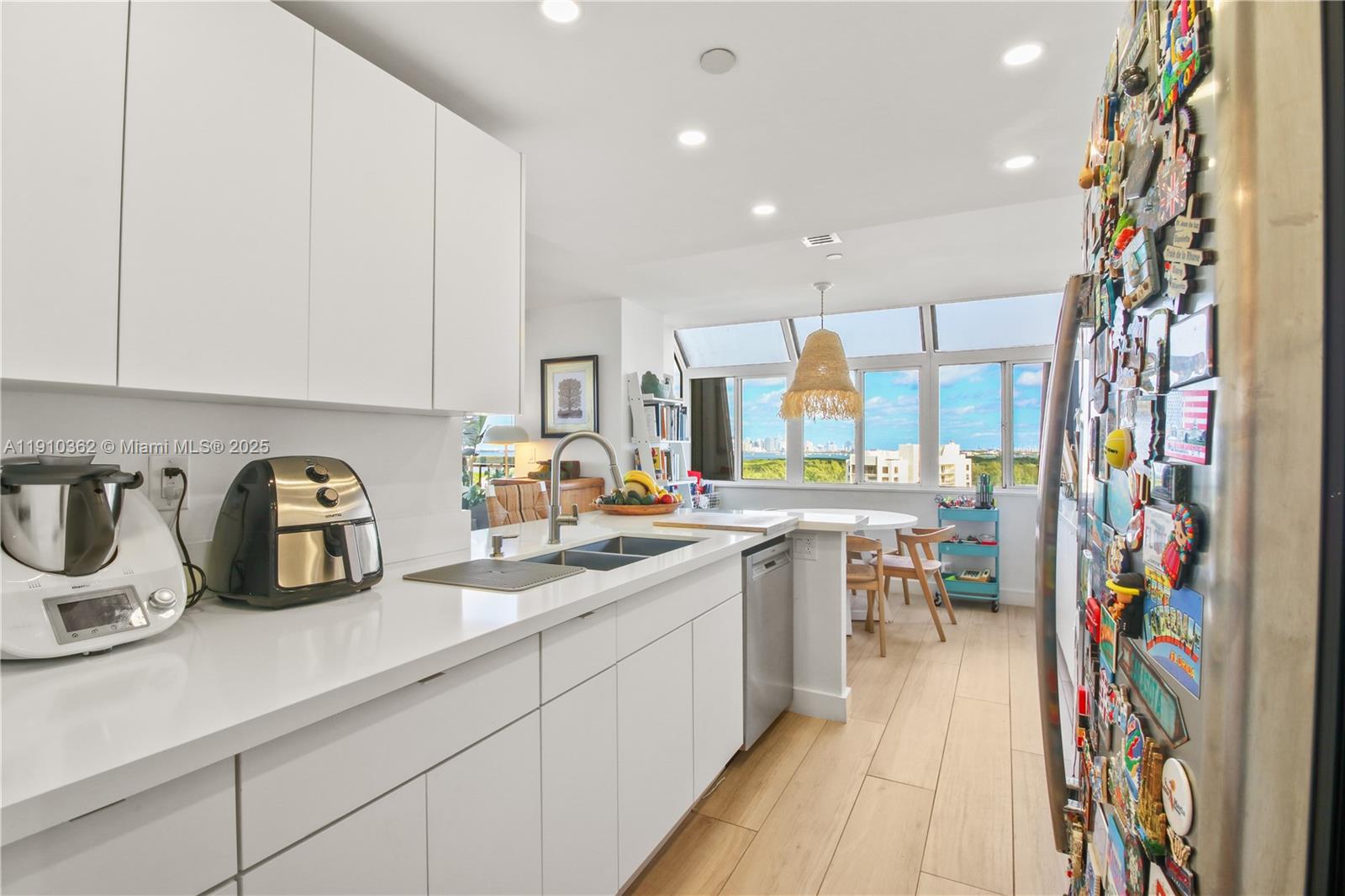 151 Crandon Blvd # 1136