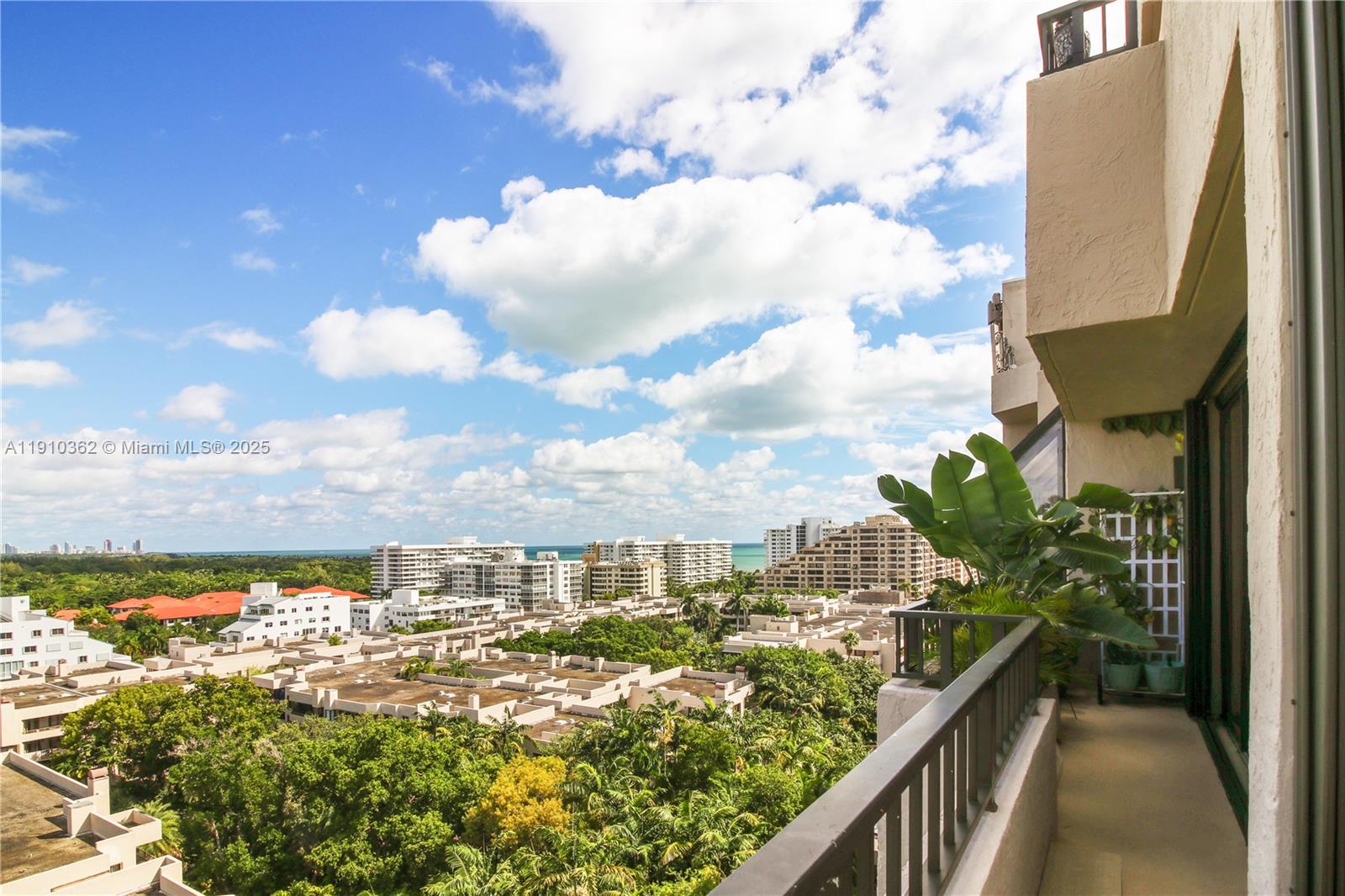 151 Crandon Blvd # 1136