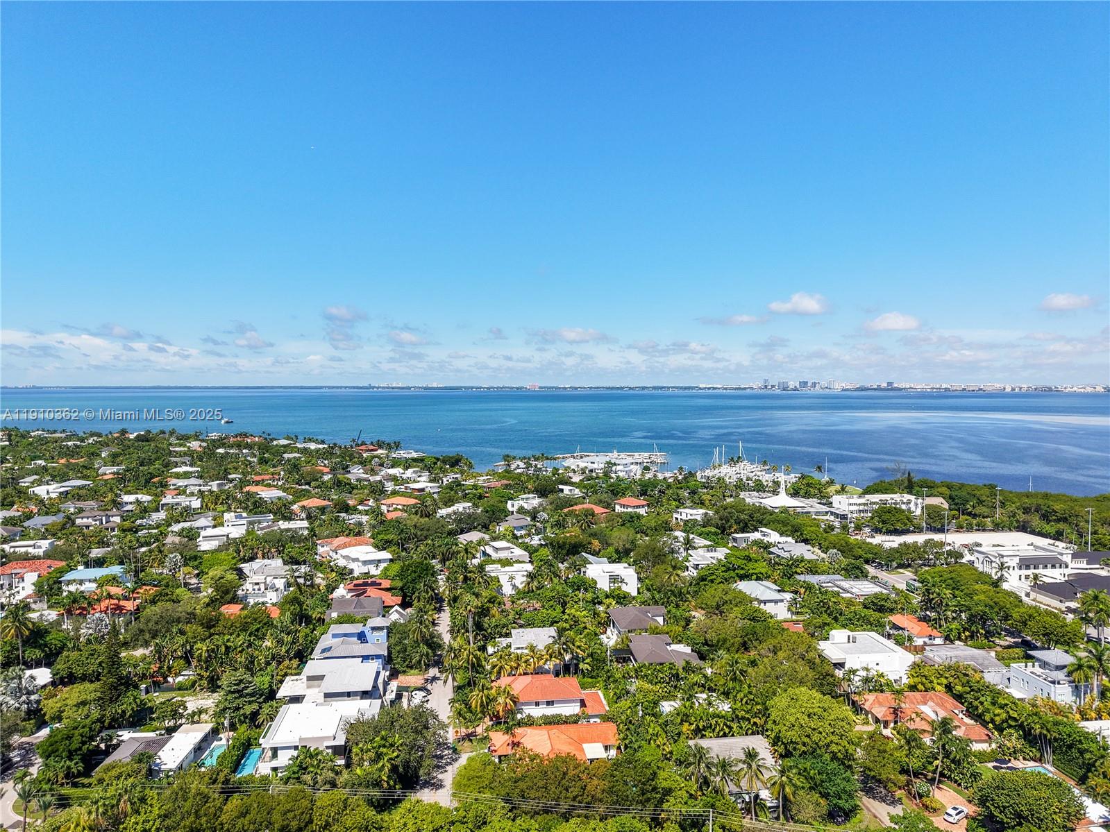 151 Crandon Blvd # 1136