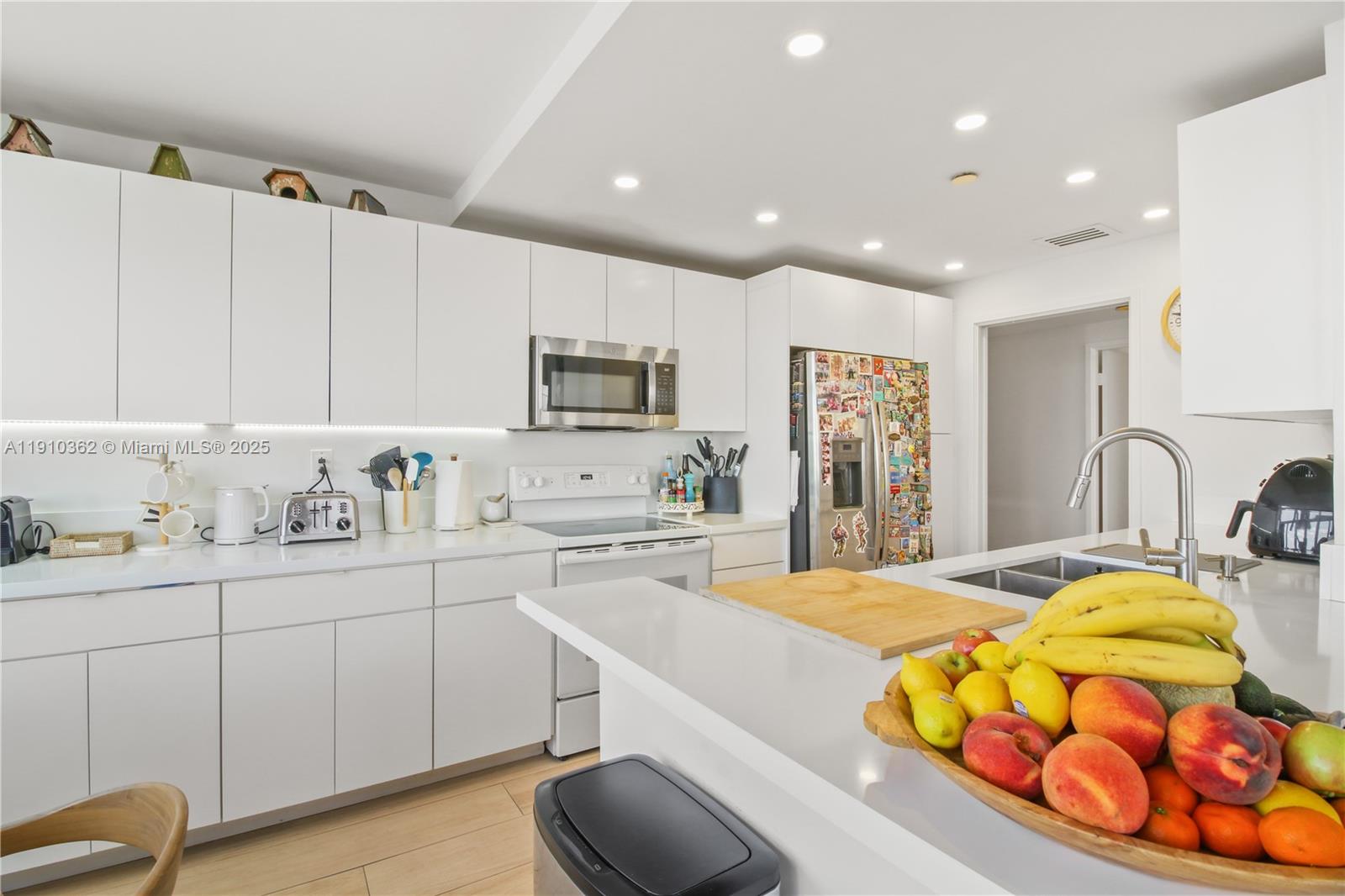 151 Crandon Blvd # 1136