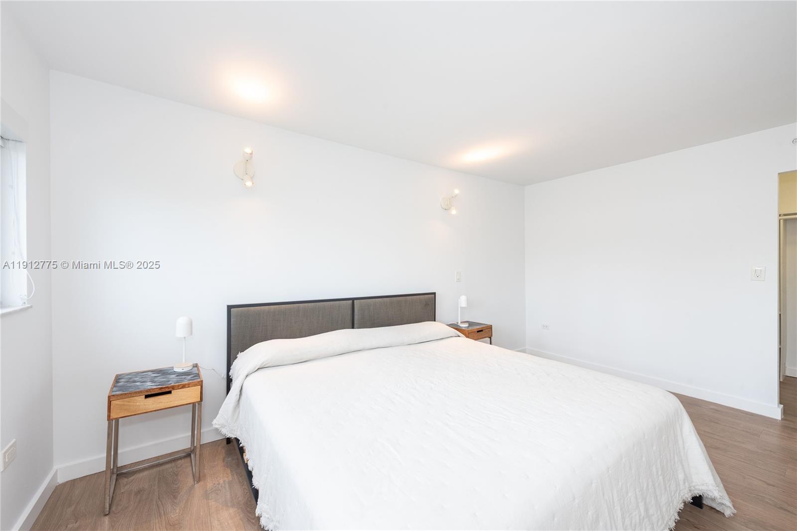 1881 Washington Ave # 3D