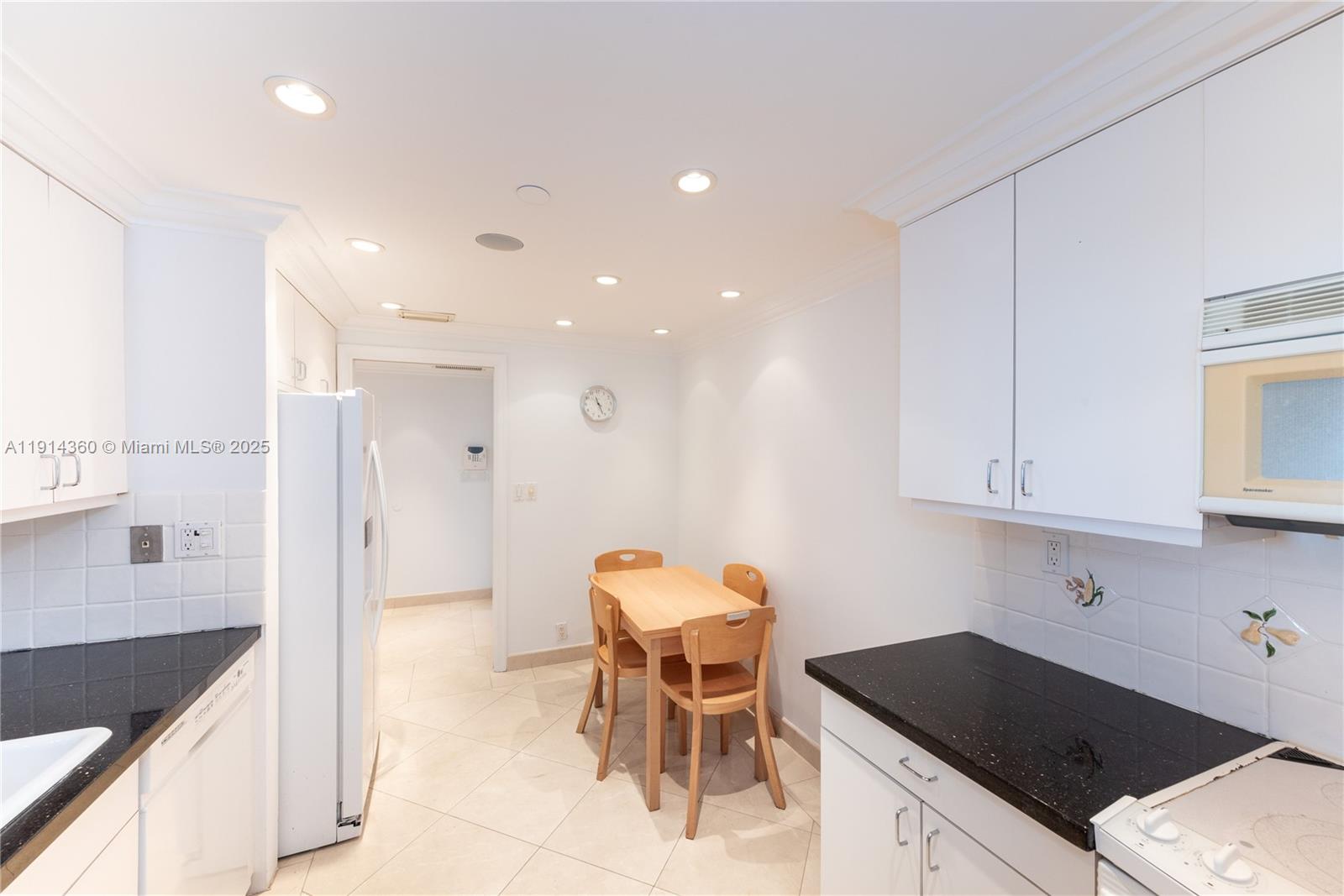 151 Crandon Blvd # 1036