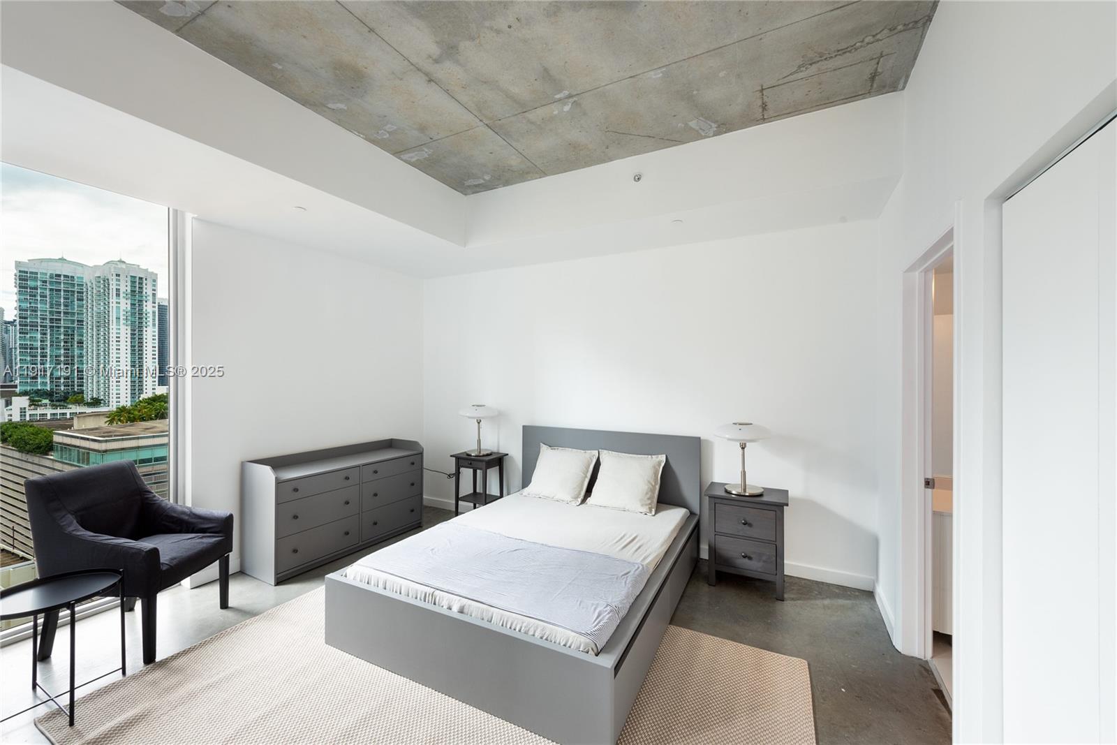 151 SE 1st St # 1709