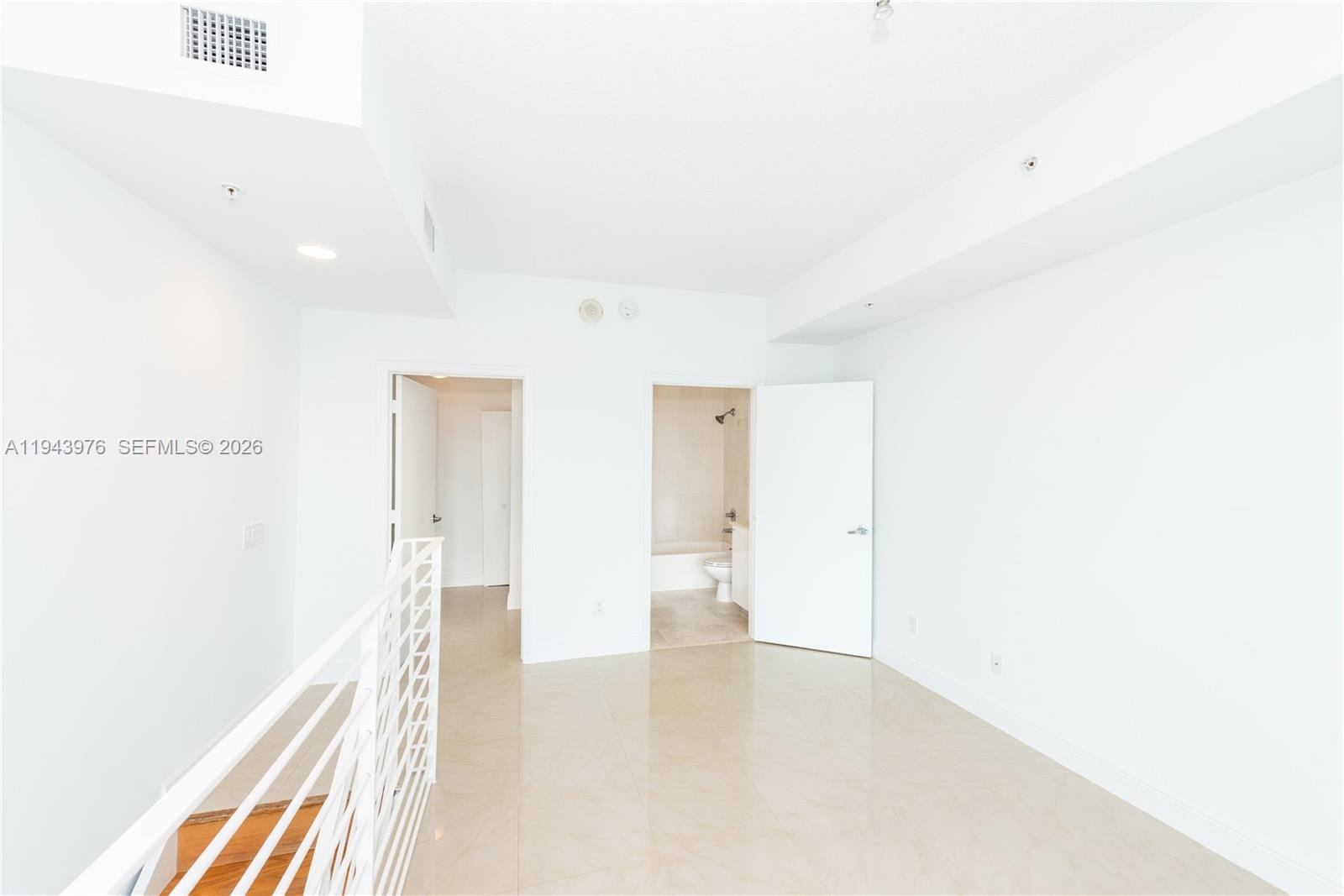 60 SW 13th St # 2609