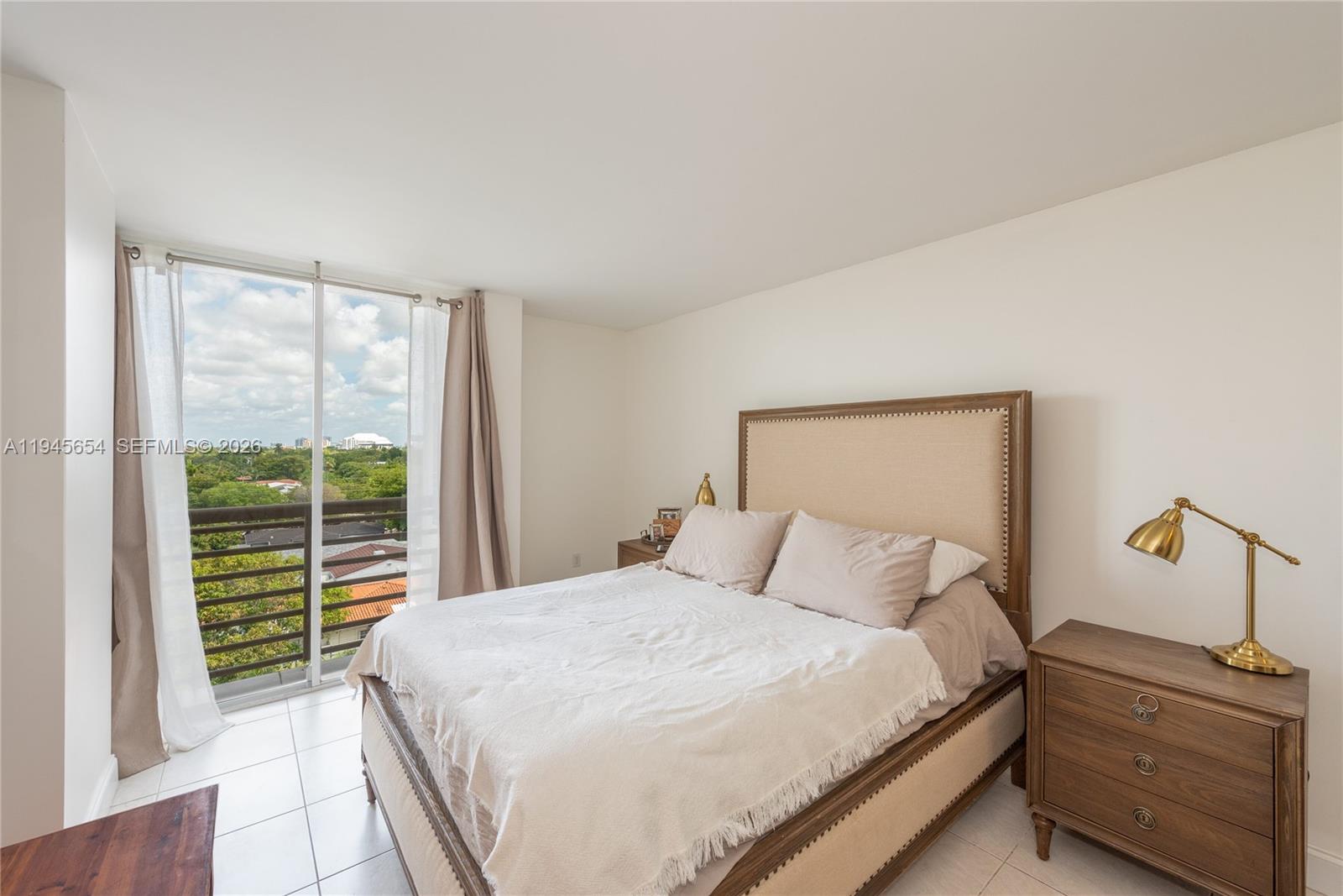 2400 SW 3rd Ave # 703