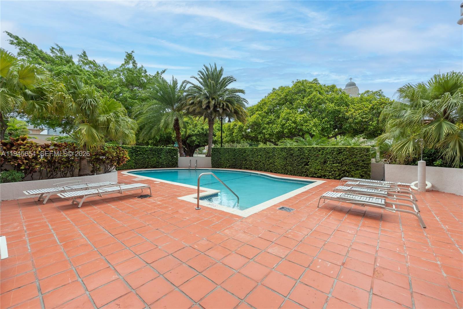 2400 SW 3rd Ave # 703