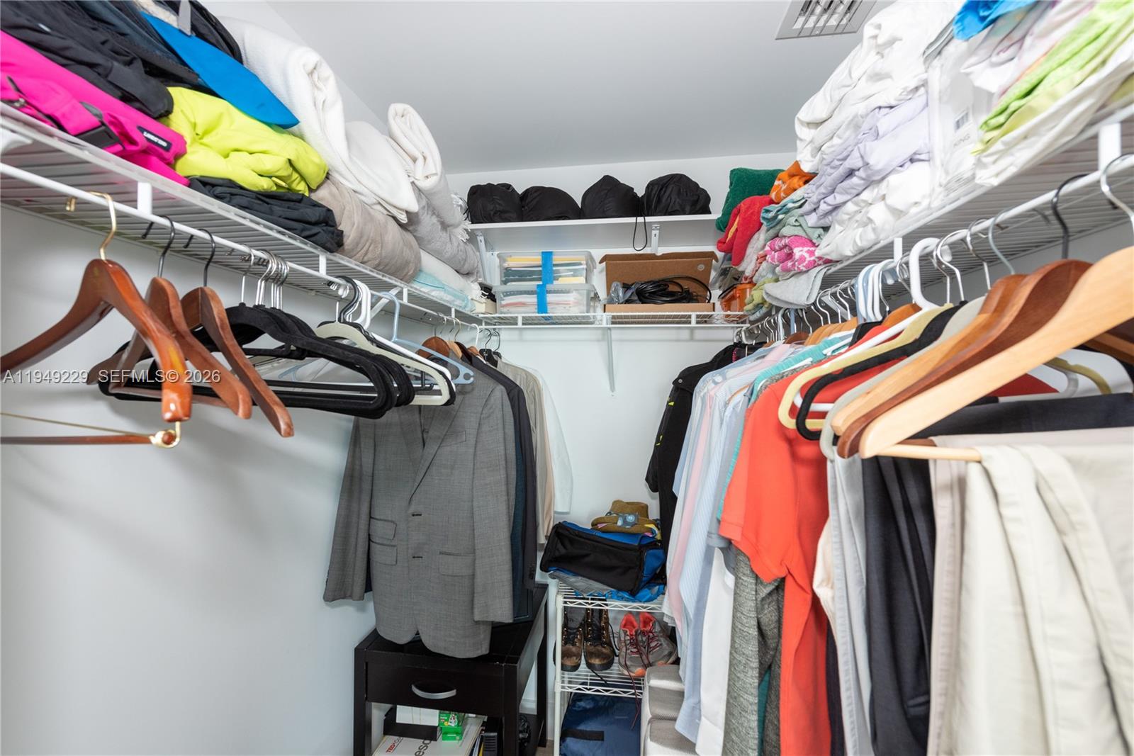 79 SW 12th St Unit: 1911-S