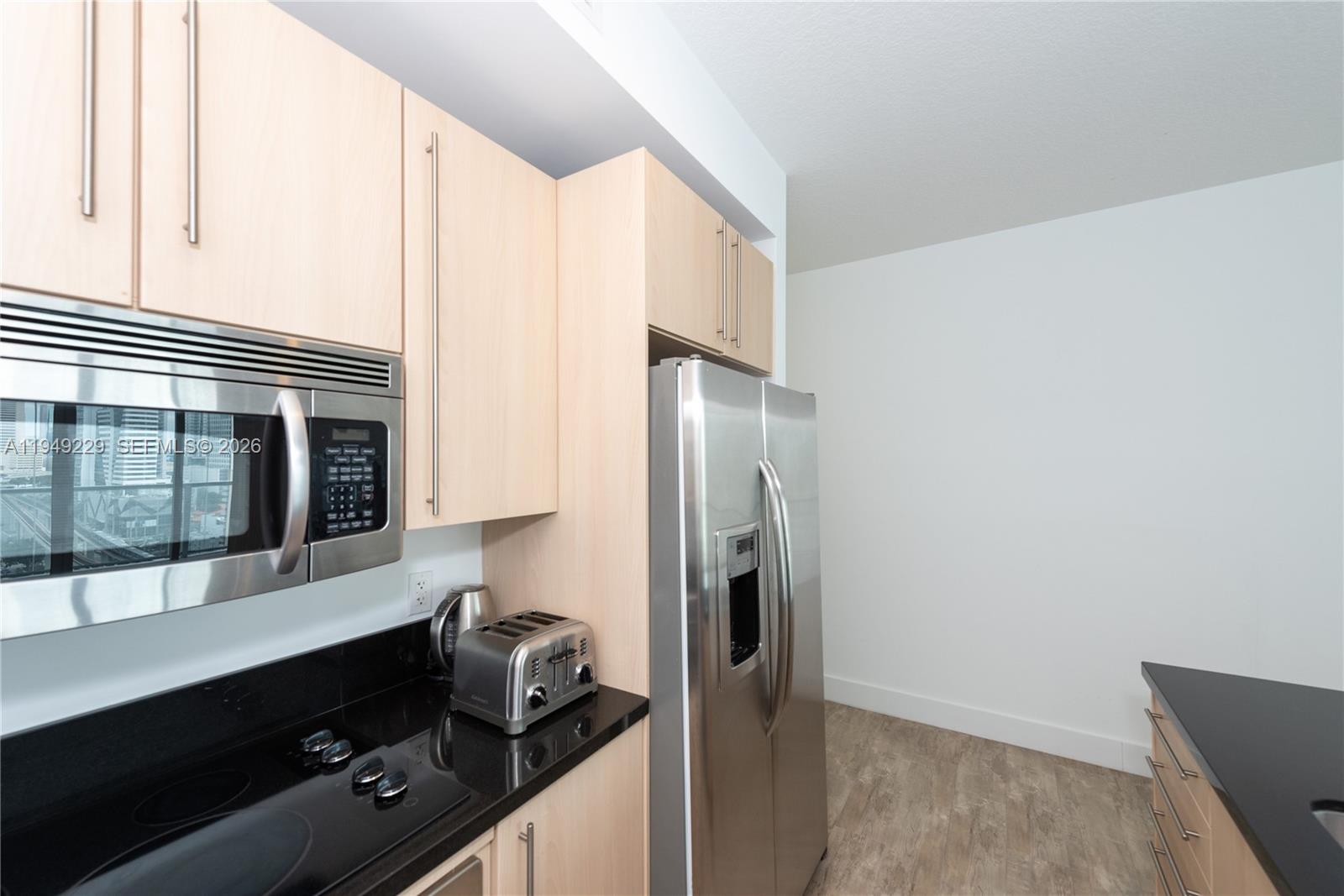 79 SW 12th St Unit: 1911-S