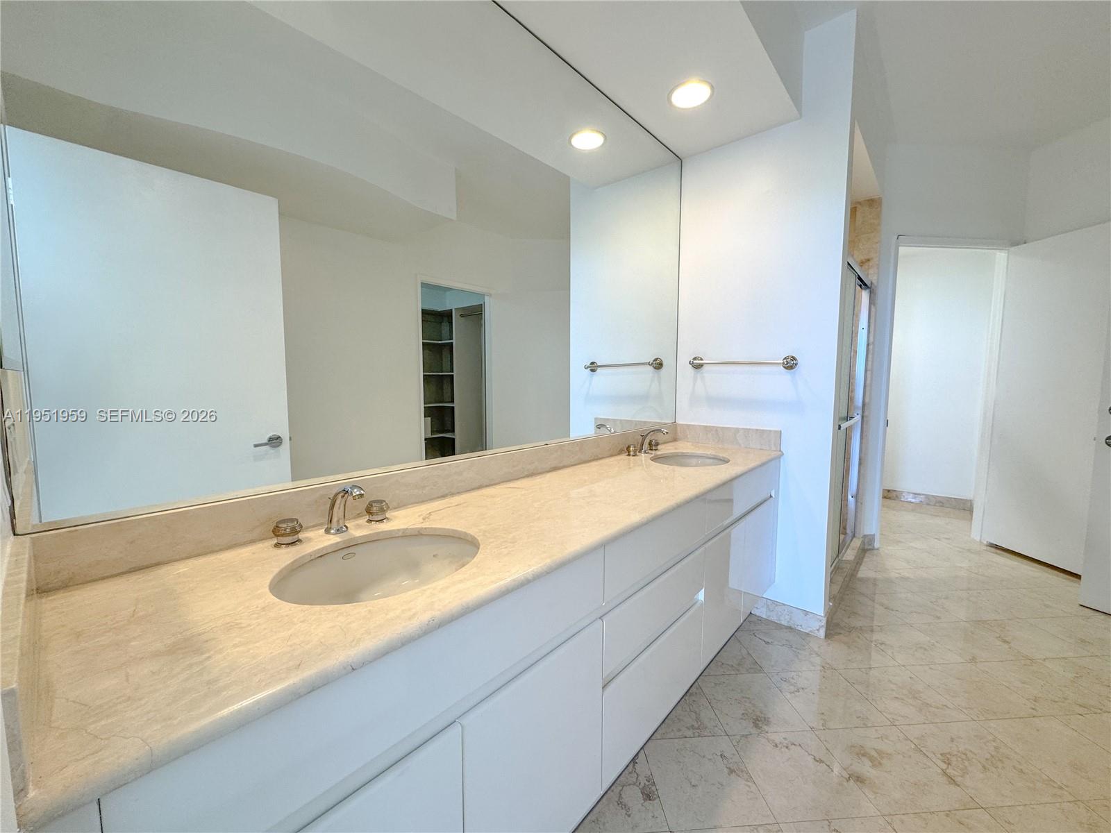 703 Crandon Blvd # 3 Unit: PH-3