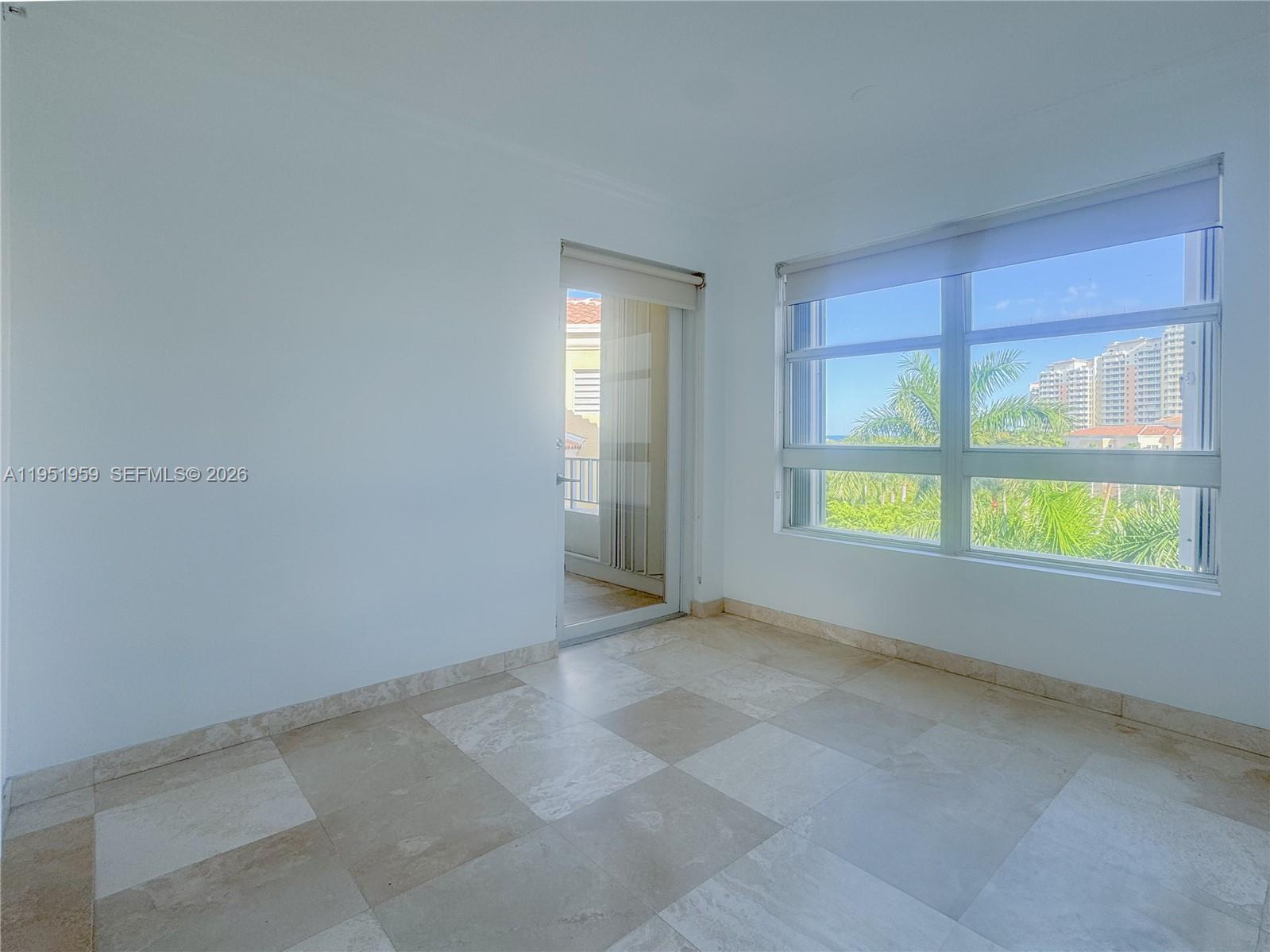 703 Crandon Blvd # 3 Unit: PH-3