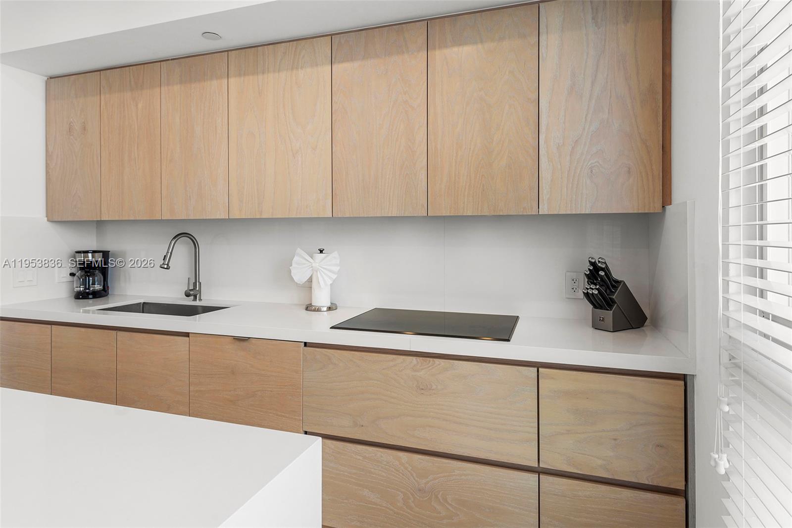 791 Crandon Blvd # 901