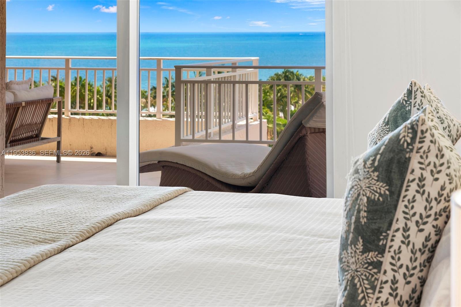 791 Crandon Blvd # 901