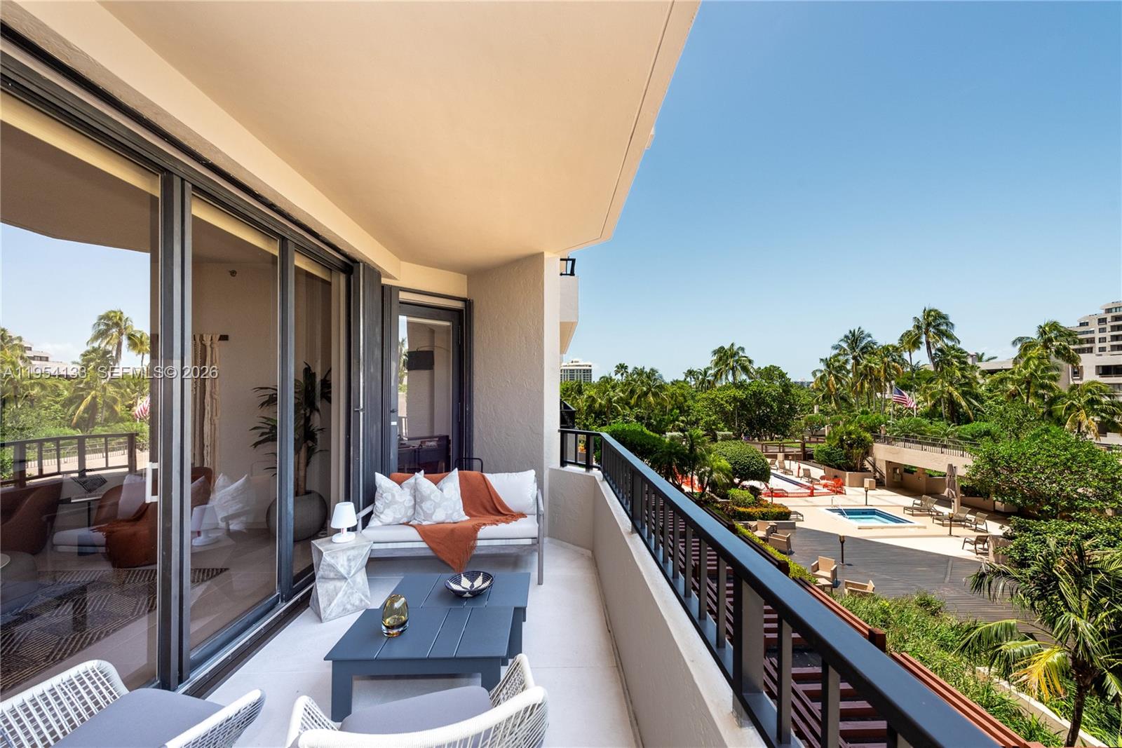 251 Crandon Blvd # 306