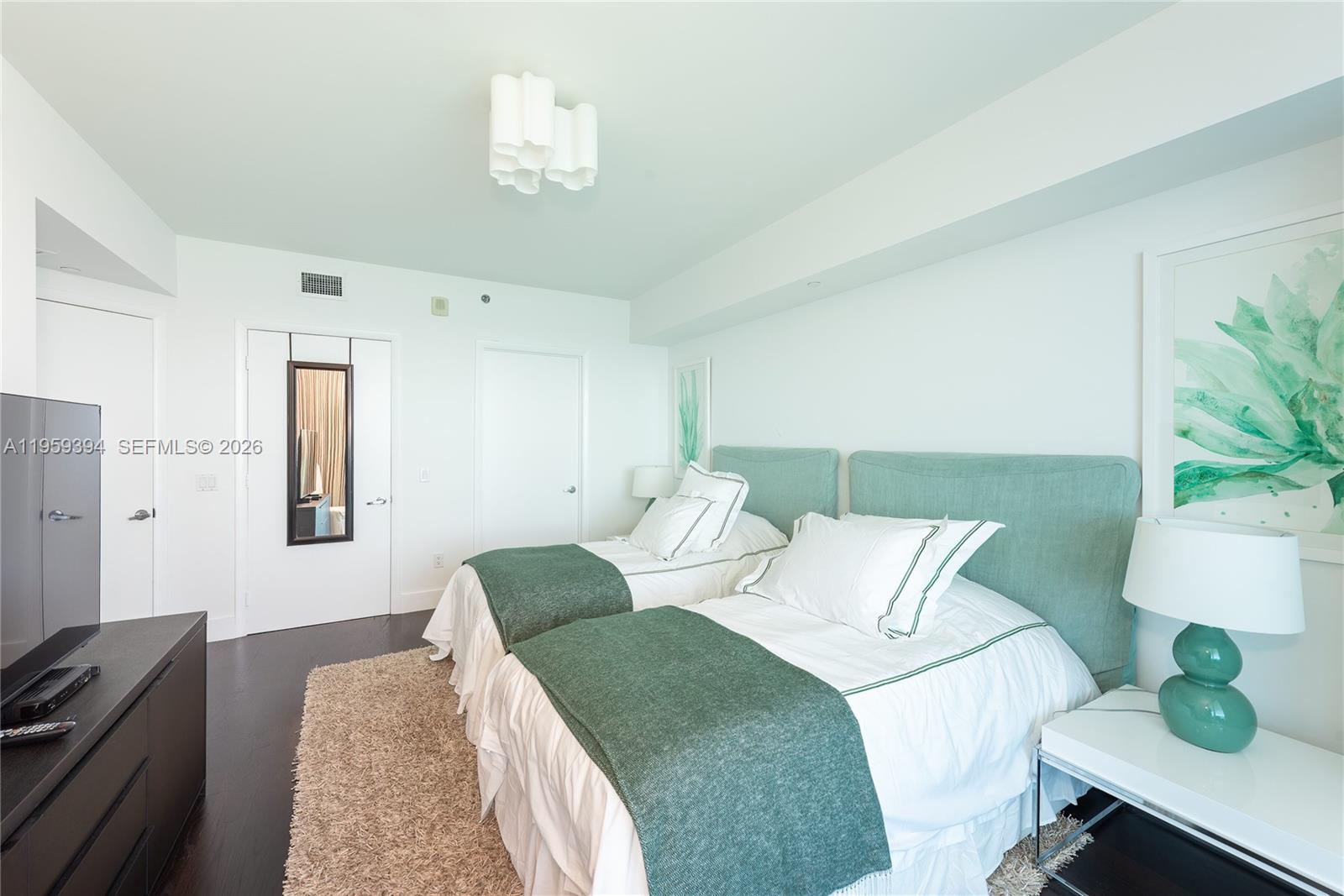 2711 S Ocean Dr # 3202